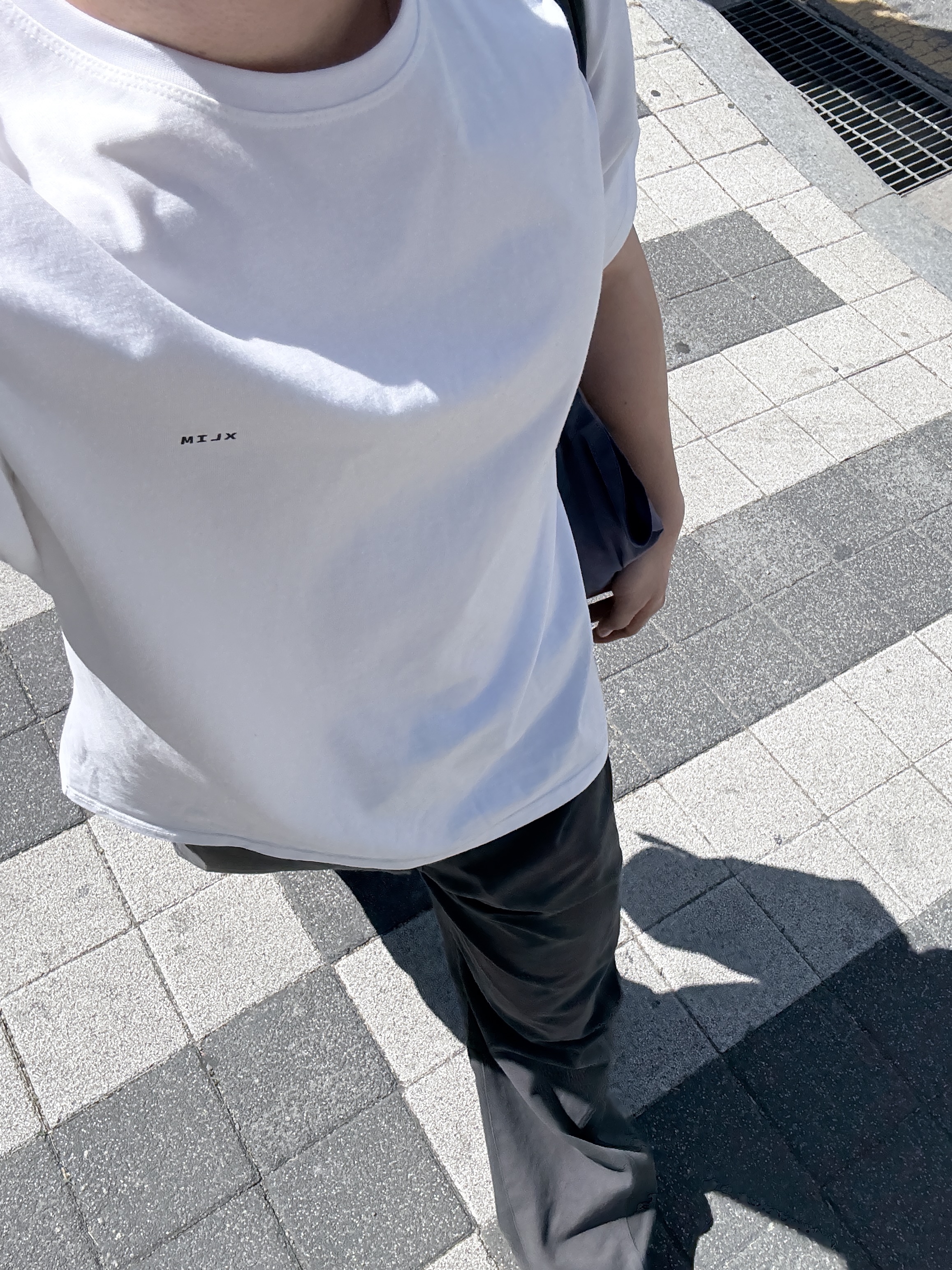 IGNOTA Core:14 Seed Pocket Pants Sand, IGNOTA Core:14 Folium Tshirt Charcoal 착용 스타일 - 2