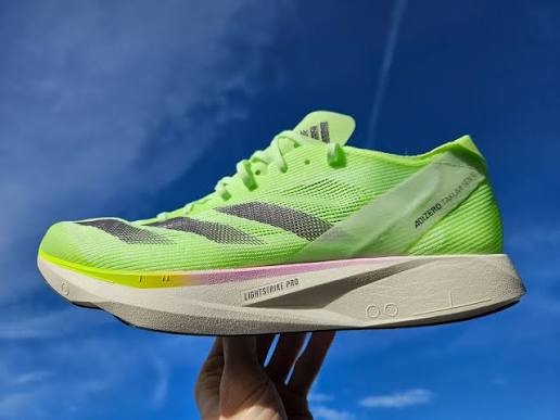 Adidas Adizero Takumi Sen 10 Green Spark 착용 스타일