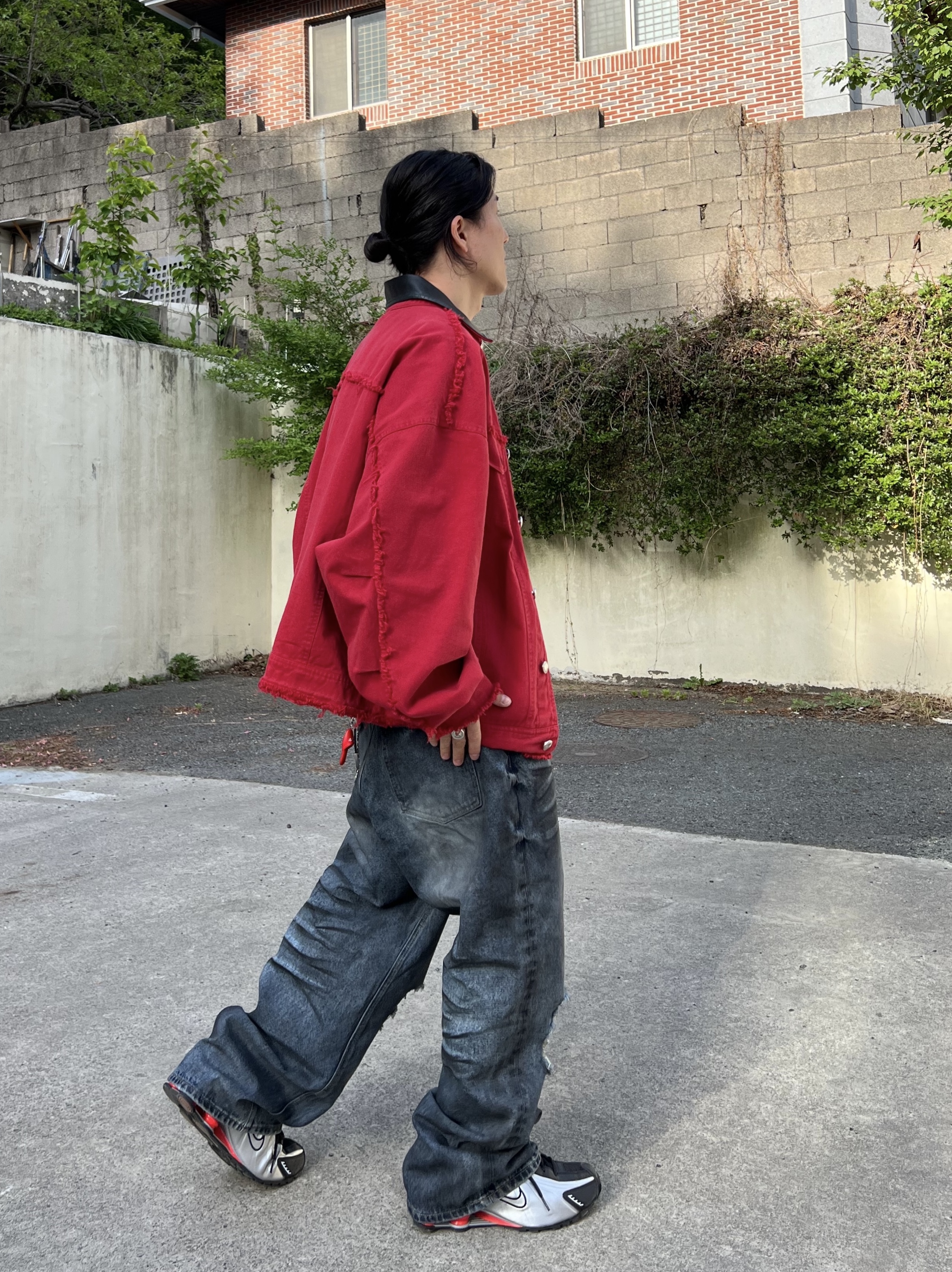 Hono Report Leaf Bracelet, Nike Shox R4 Metallic Silver Red 착용 스타일 - 6