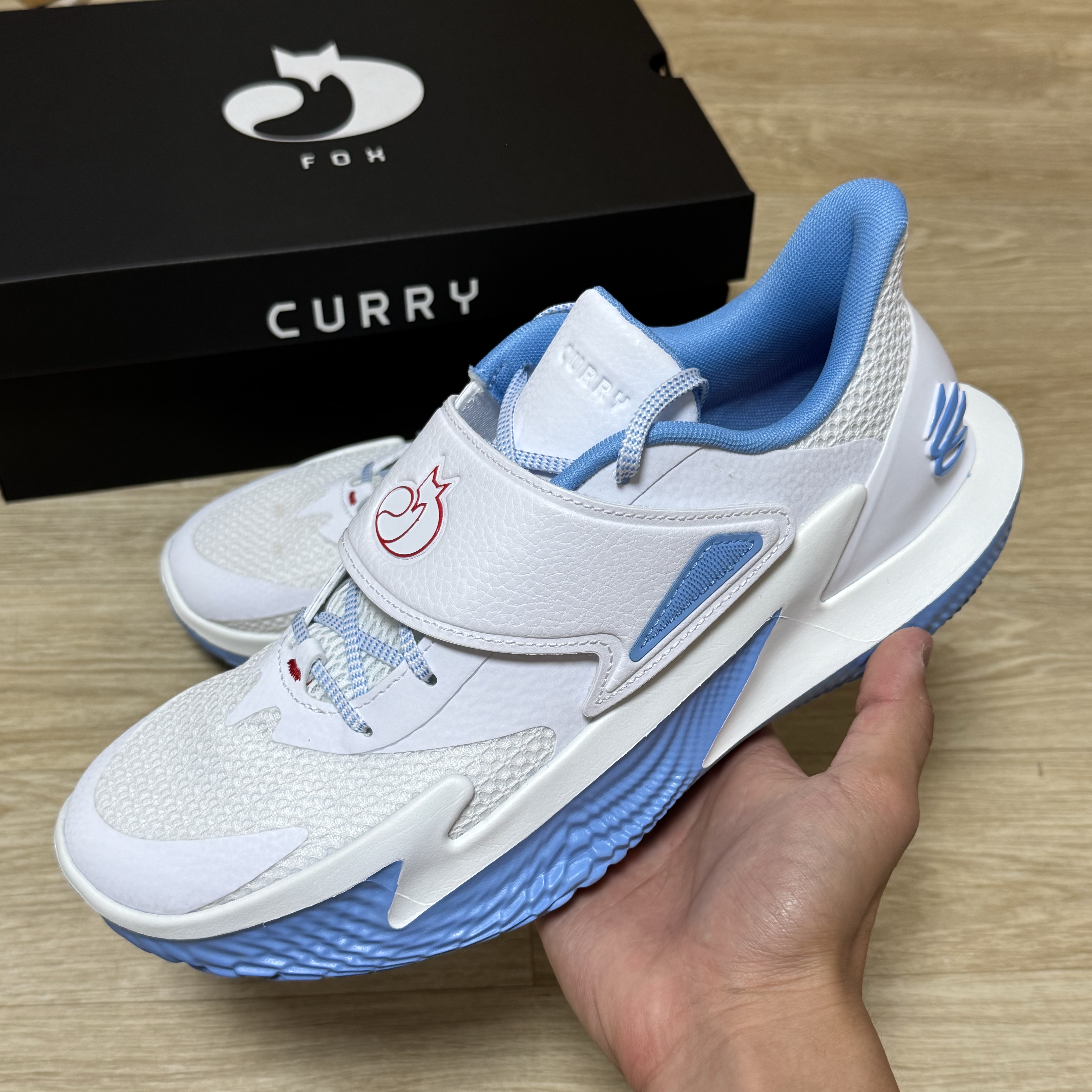 Under Armour D. Fox 2 Blue Flame White Horizon Blue 착용 스타일 - 2