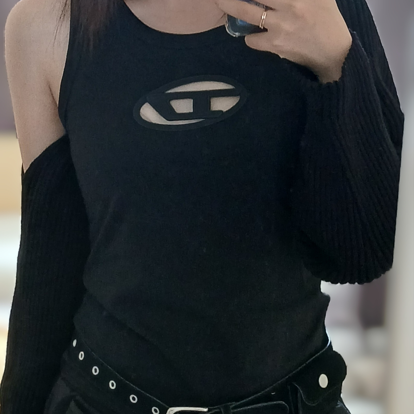 (W) Diesel T-Lynys-Od Tank Top with Cut-Out Oval D Logo Black 착용 스타일 - 2