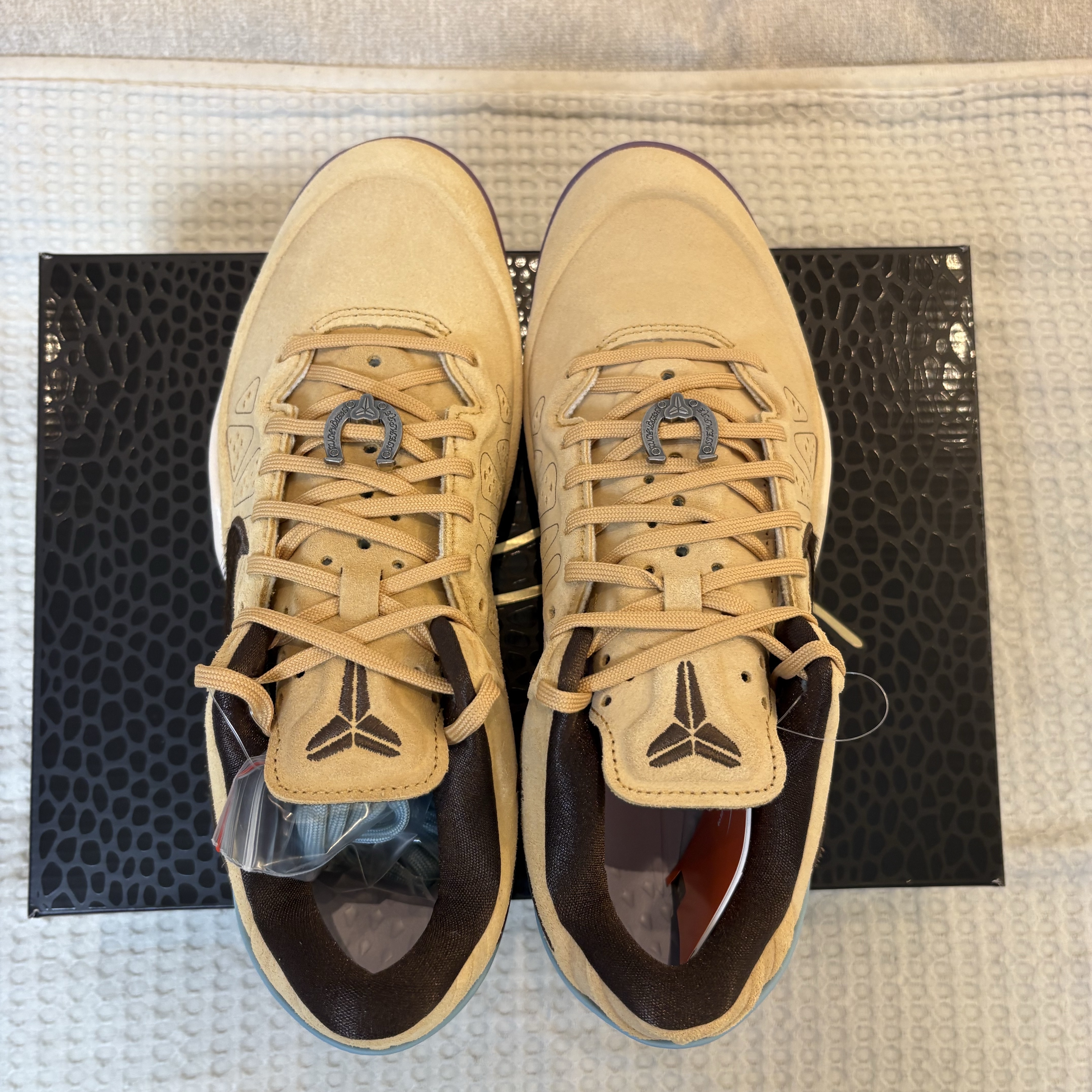 Nike Kobe 8 Protro Siempre Mio Twine and Baroque Brown 착용 스타일 - 6
