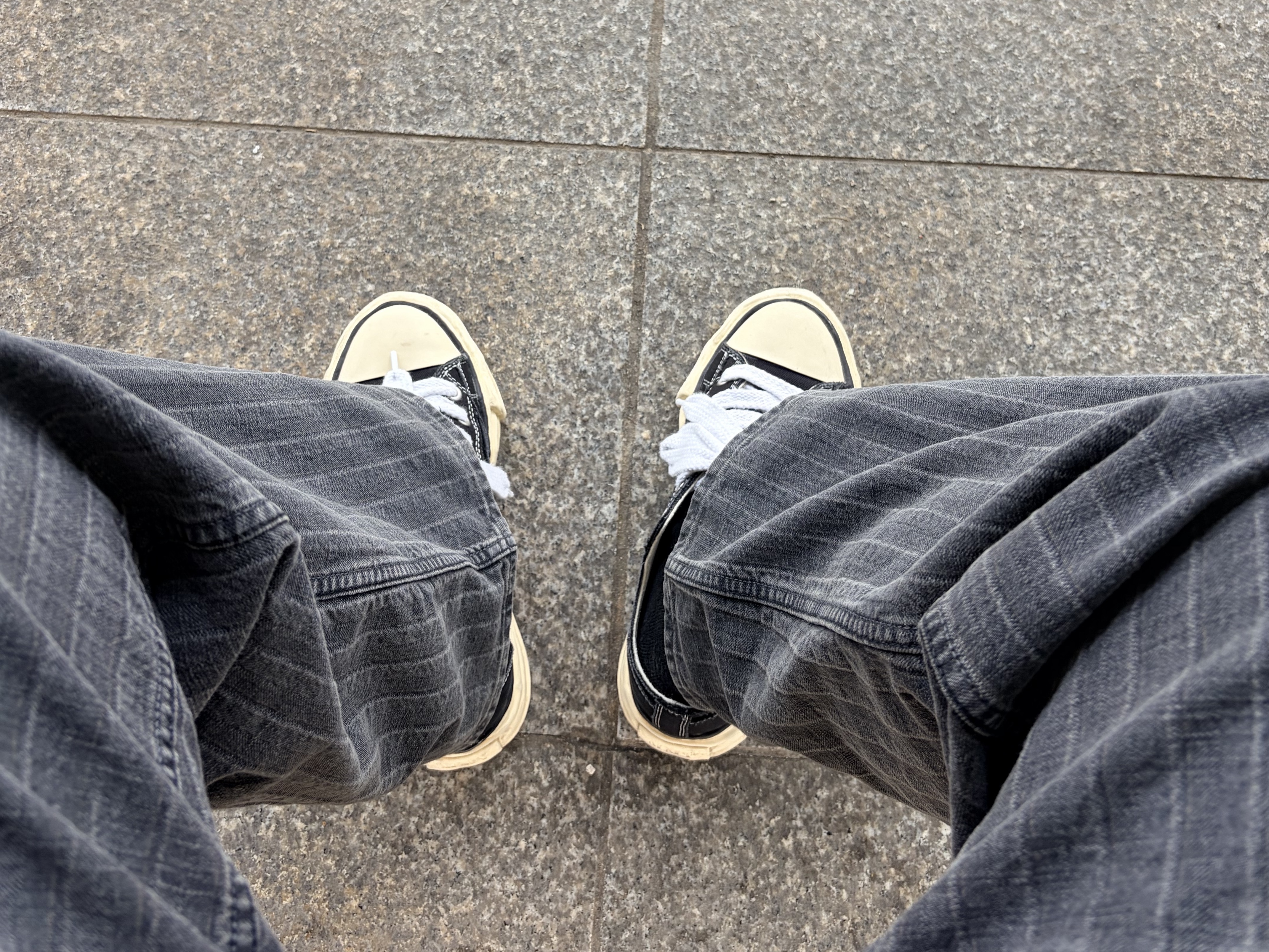 Our Legacy Vast Cut Washed Grey Torino Stripe 착용 스타일