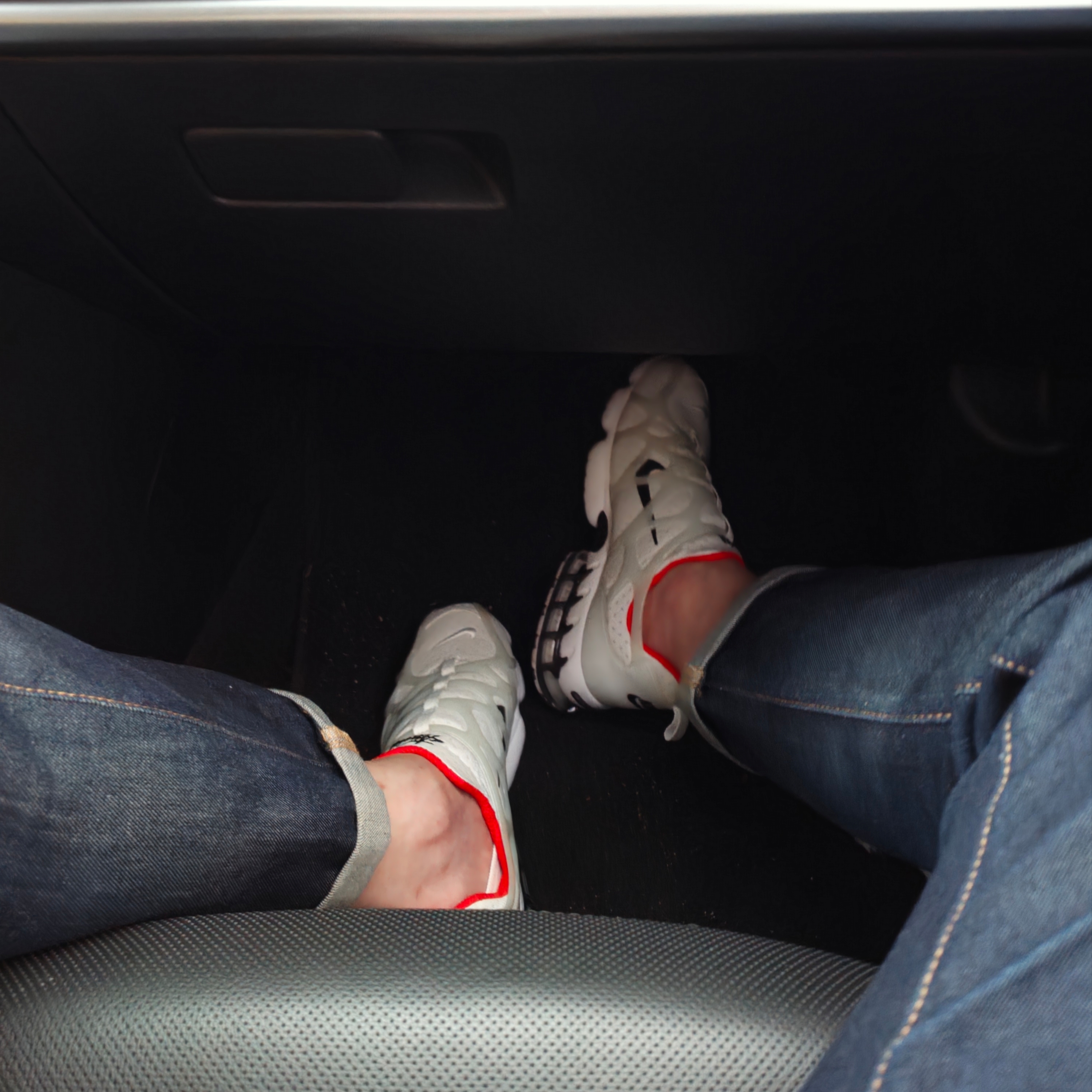 Nike x Stussy Air Zoom Spiridon Kukini White 착용 스타일