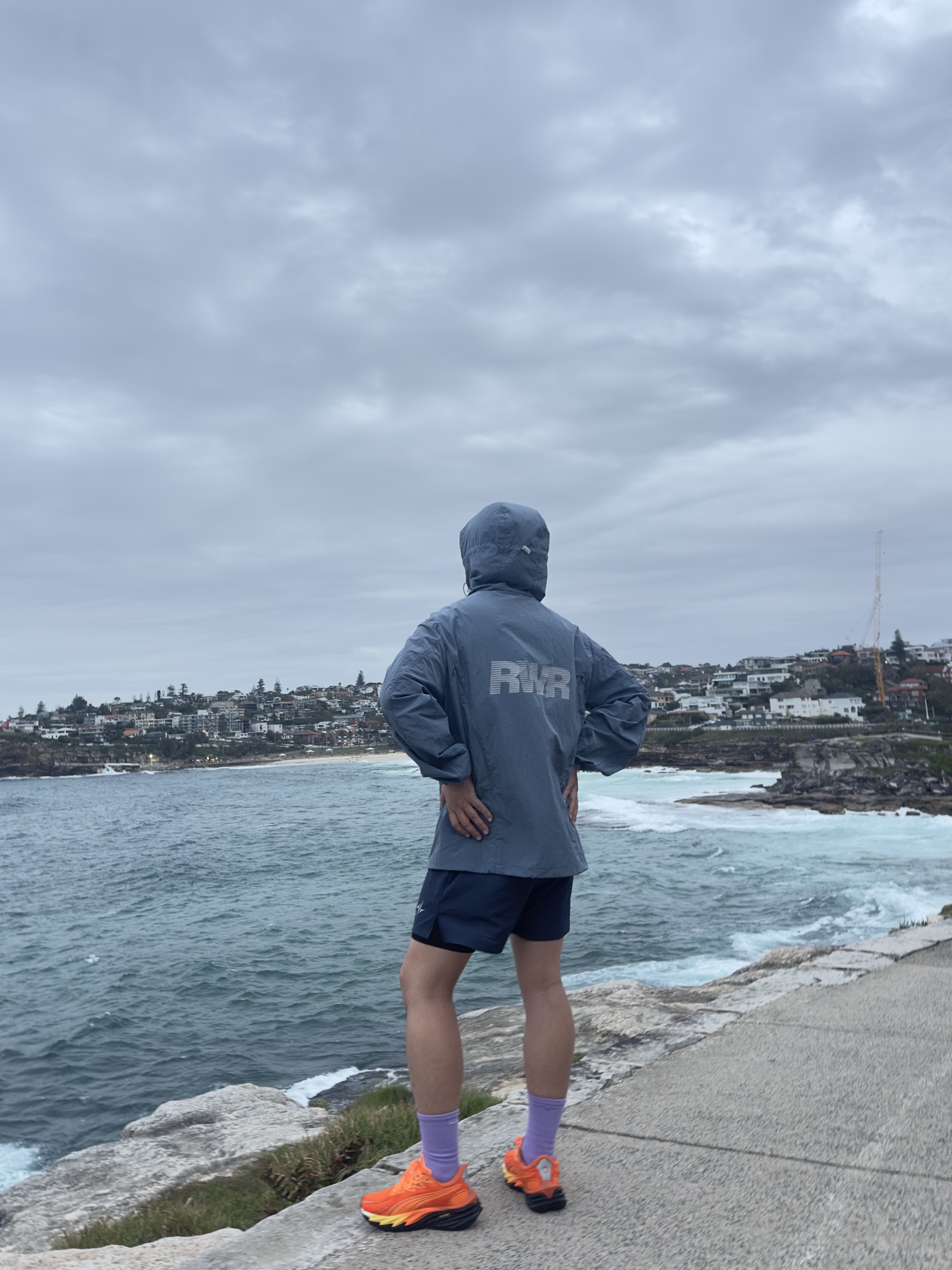 [KREAM 단독] runwhither Windbreaker Jacket V2 Blue, [KREAM 단독] runwhither Trucker Cap Blue 착용 스타일 - 2