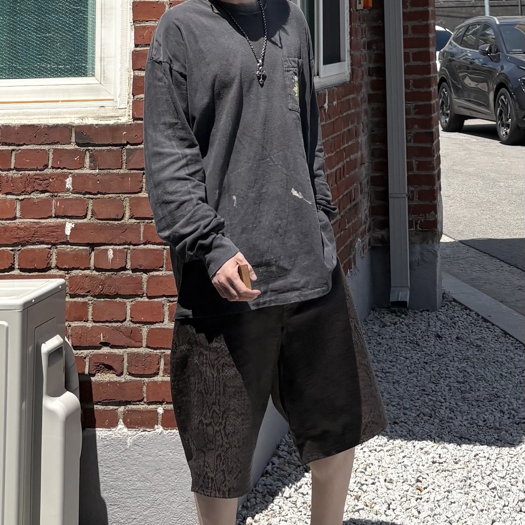 Supreme Baggy Leather Shorts Snakeskin - 25SS 착용 스타일 - 1