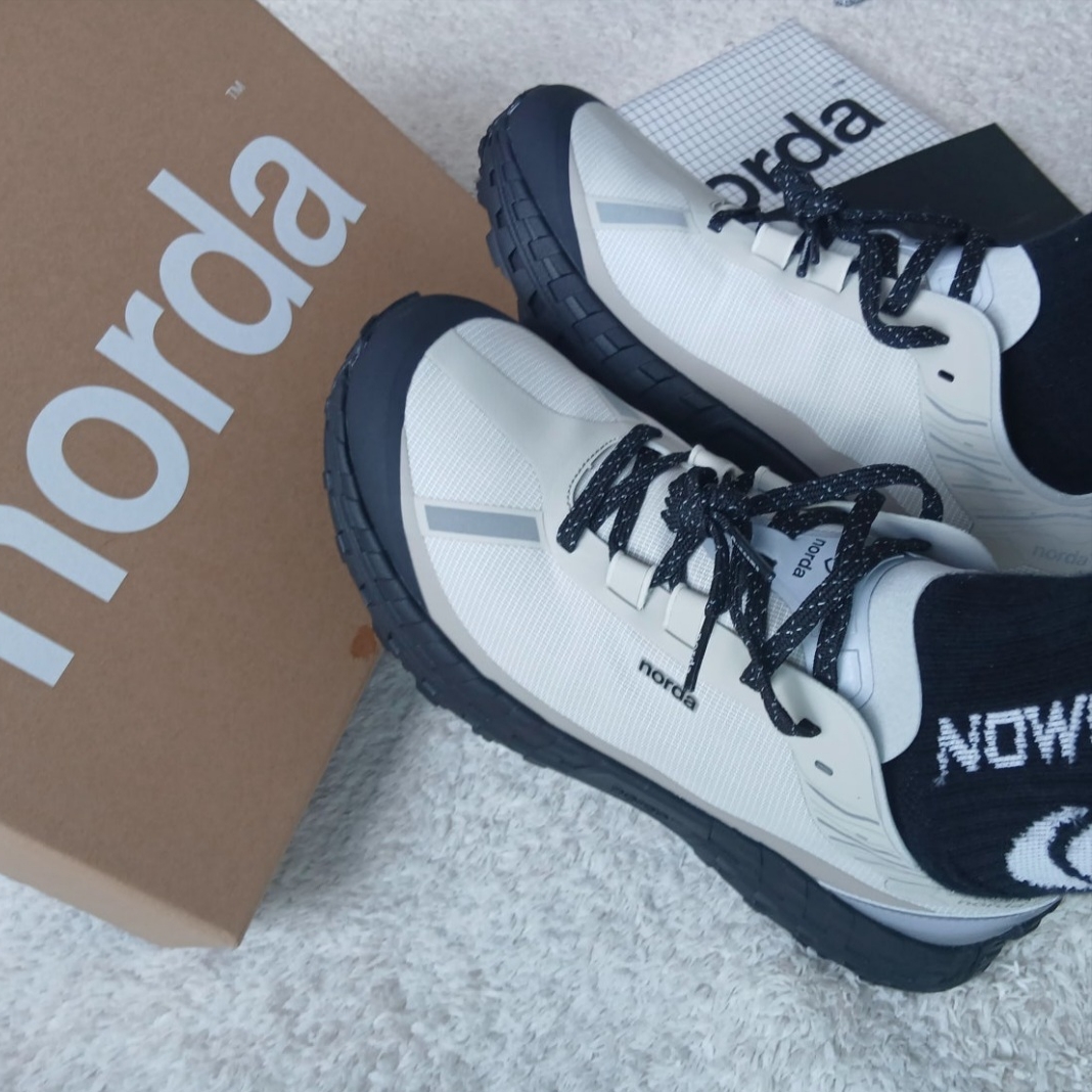 Norda 001/A Cinder, (W) Norda 001/A Cinder 착용 스타일 - 2