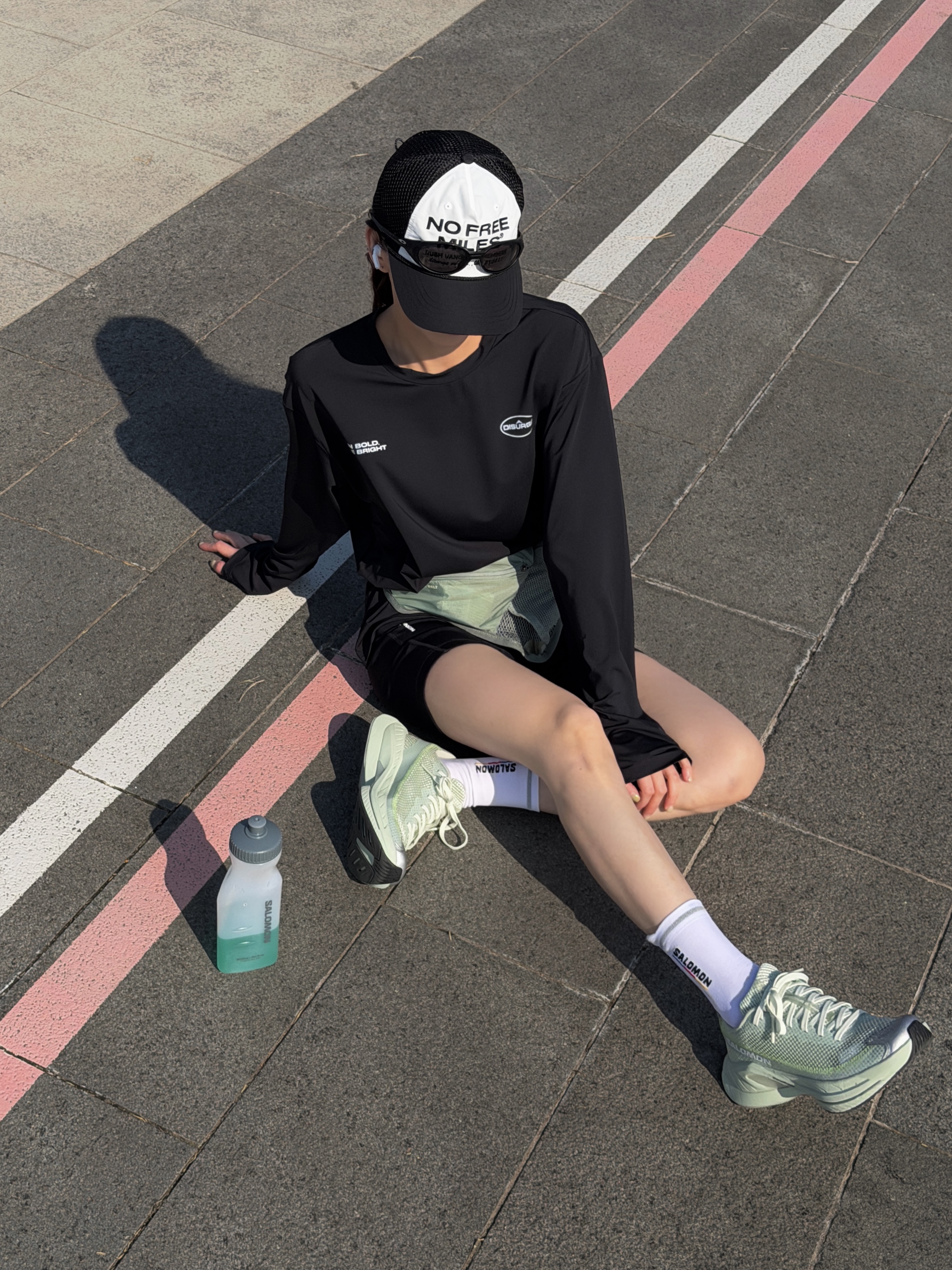 Salomon x MM6 Maison Margiela Spectur 2 Seafoam Green, Salomon Active 3D Bottle Belt Bright Khaki 착용 스타일 - 1