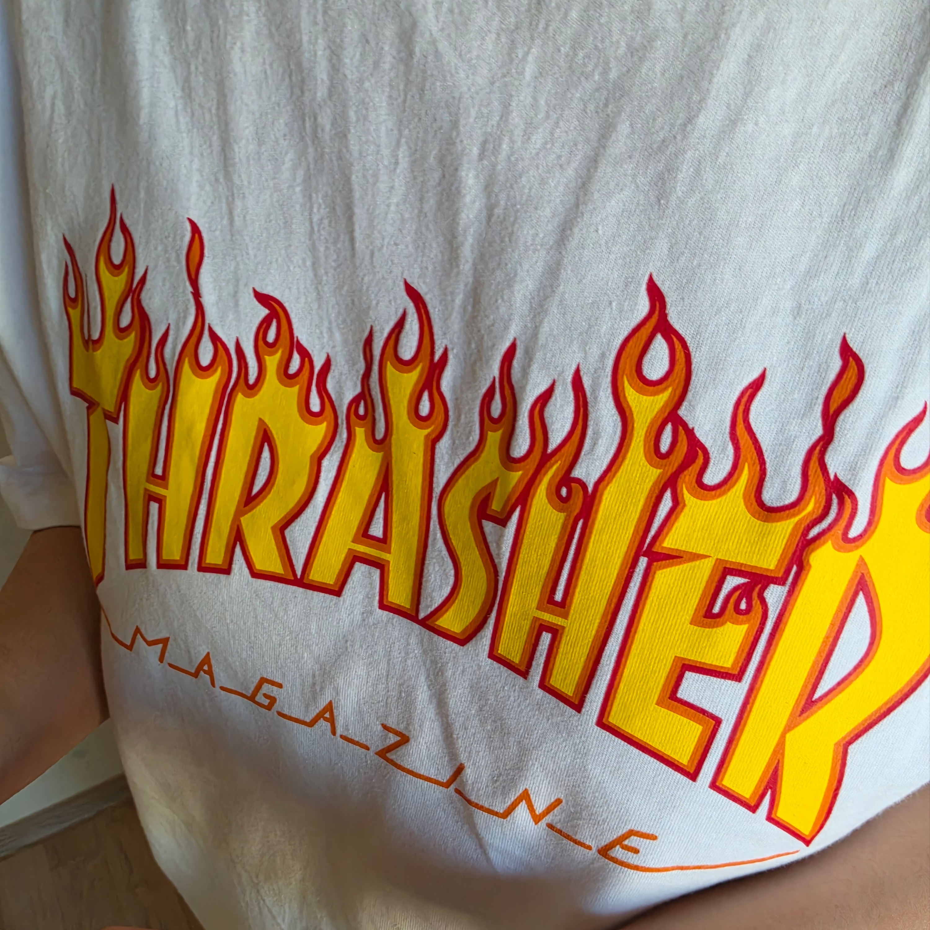 THRASHER Flame Short Sleeve T-Shirt White 착용 스타일