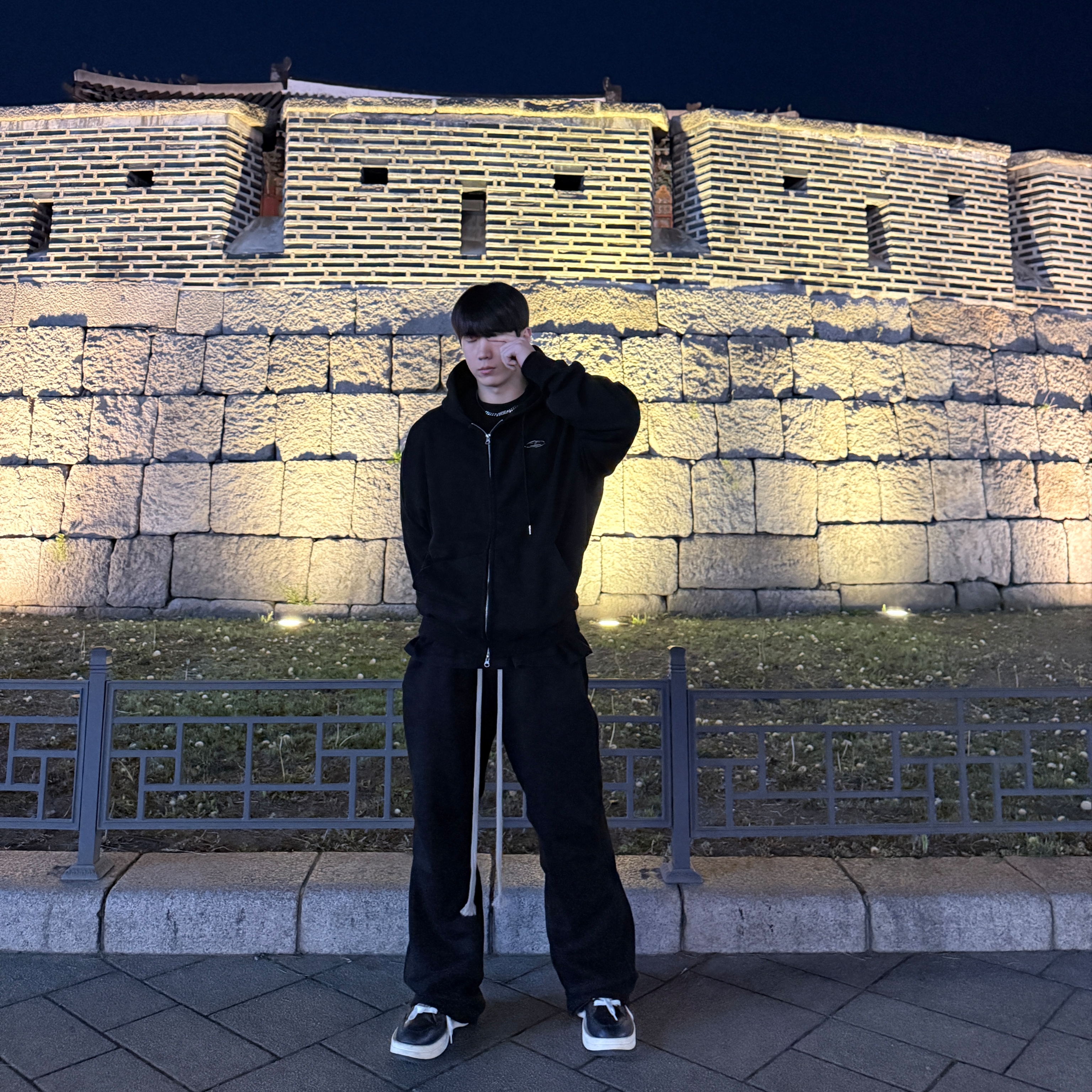 Wapworks Flare Layerd Sweat Pants Black, Converse x Drkshdw Turbowpn Black Cream 착용 스타일