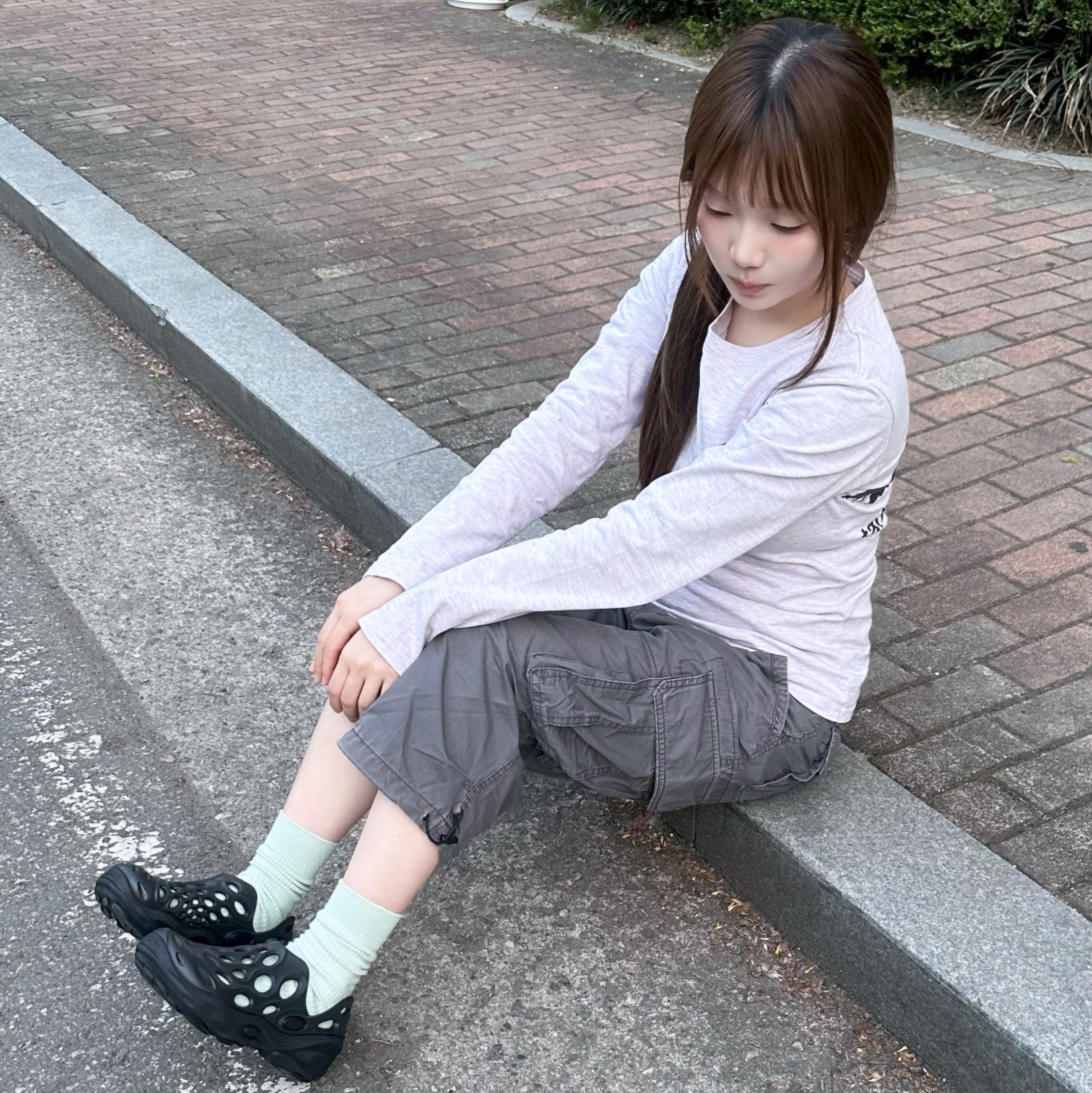 [1TRL] Merrell Hydro Next Gen Moc SE Triple Black - 26SS 착용 스타일 - 4