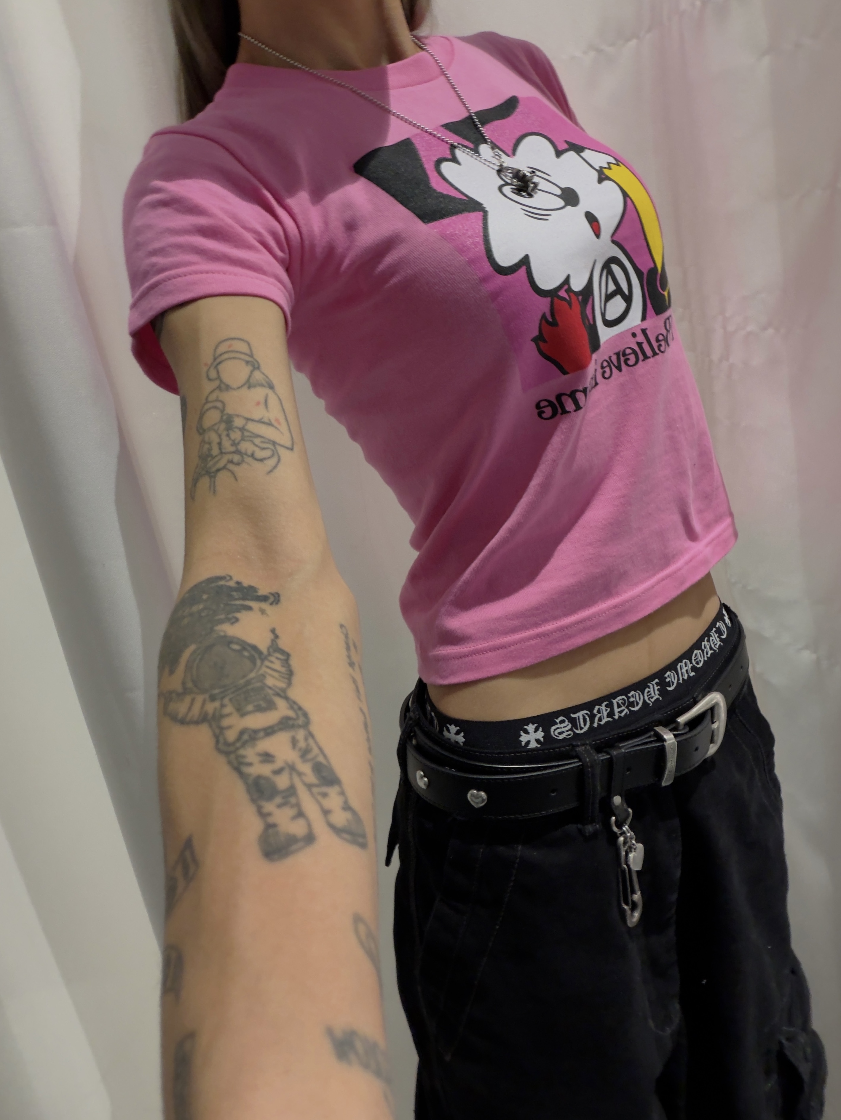 (Kids) Verdy x Lotte Museum Verdy T-Shirt Pink, VERDY : I Believe in Me - 성인 착용 스타일
