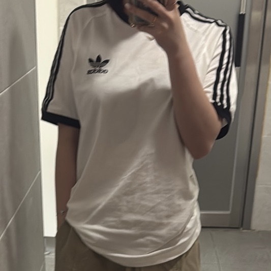 Adidas Adicolor Classics 3-Stripes T-Shirt White - KR Sizing 착용 스타일