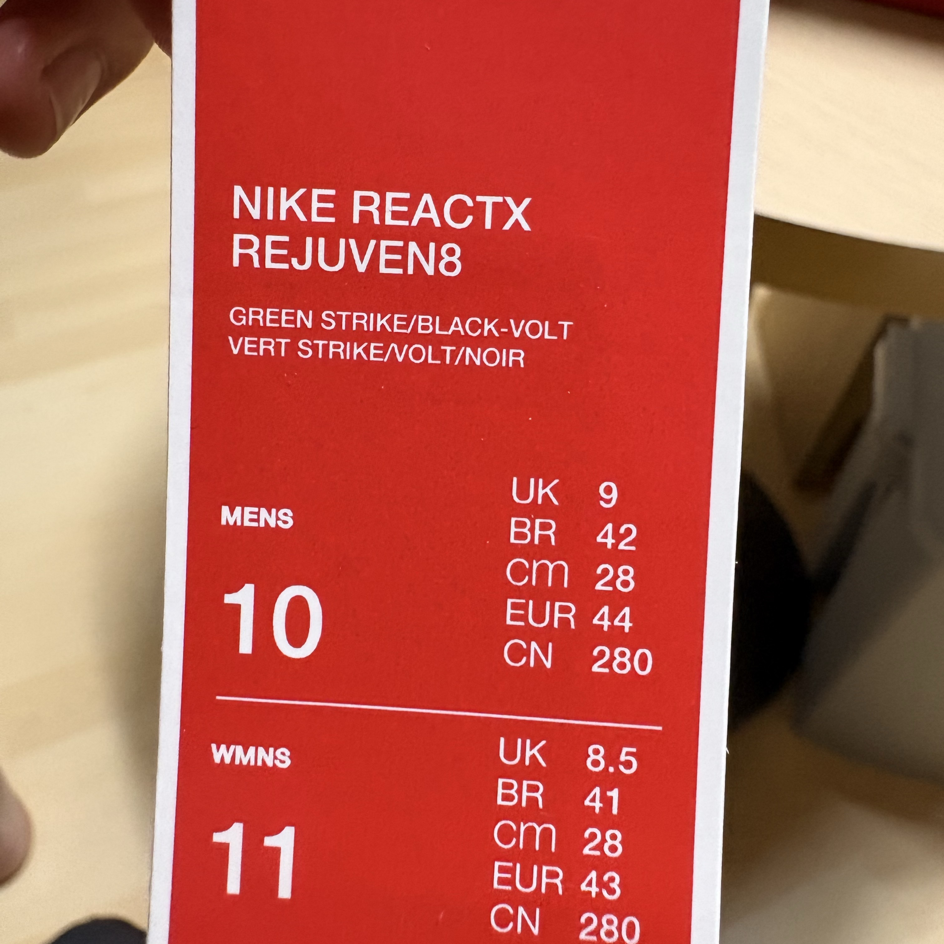 Nike ReactX Rejuven8 Green Strike Volt 착용 스타일 - 4