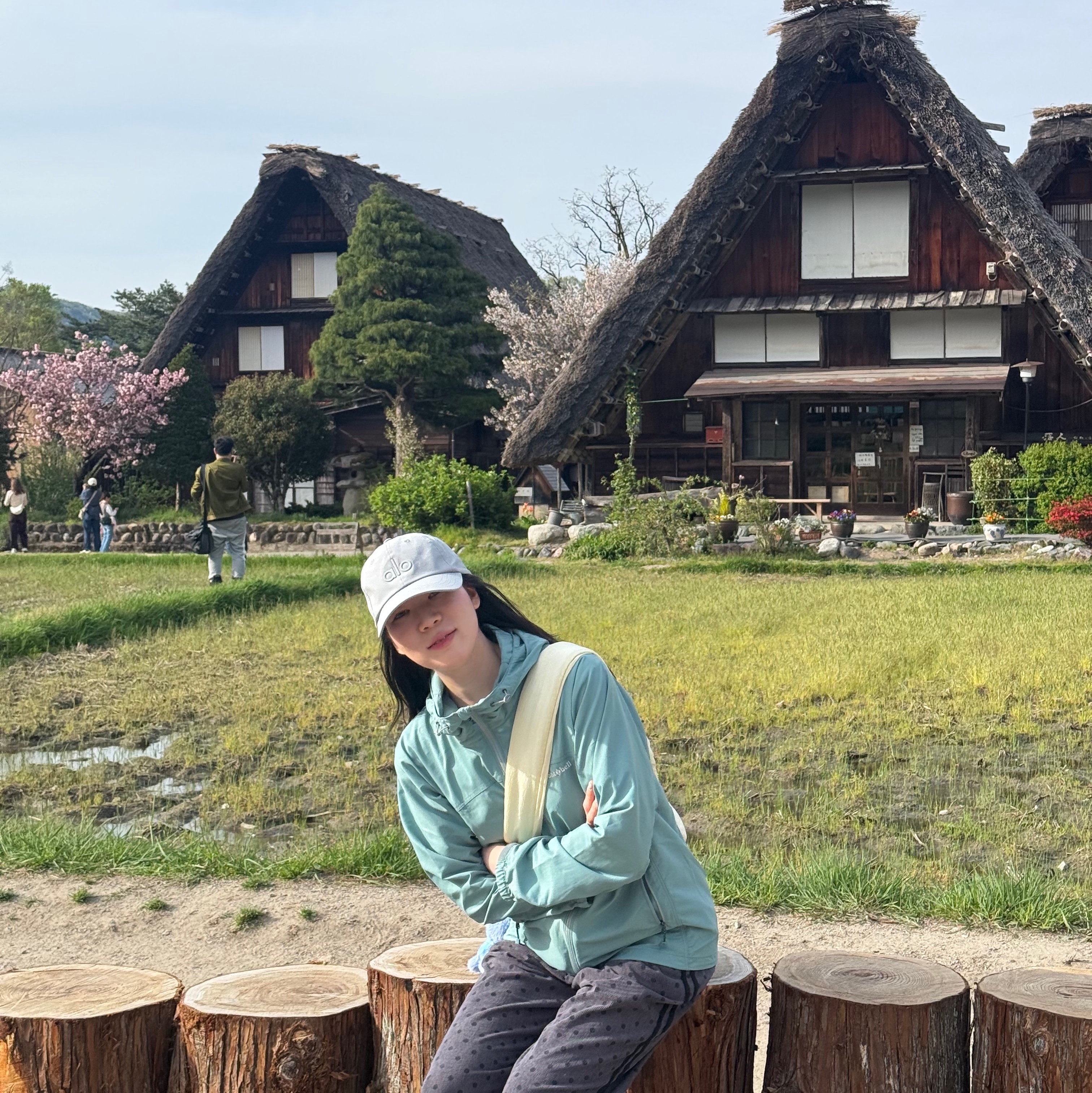 (W) Alo Yoga Performance Off Duty Cap Bluestone, (W) Montbell O.D. Hooded Jacket Blue Green 착용 스타일 - 2