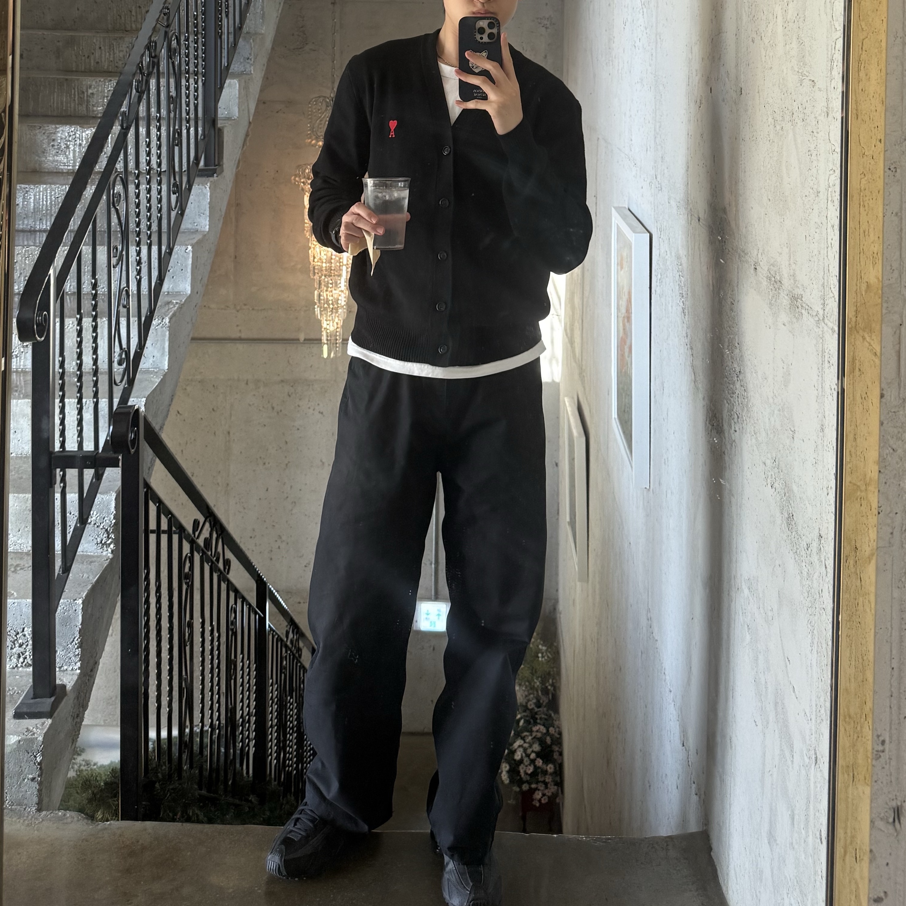 AMI de Coeur Wool Cardigan Black, Nike Shox R4 Black Bright Crimson 착용 스타일