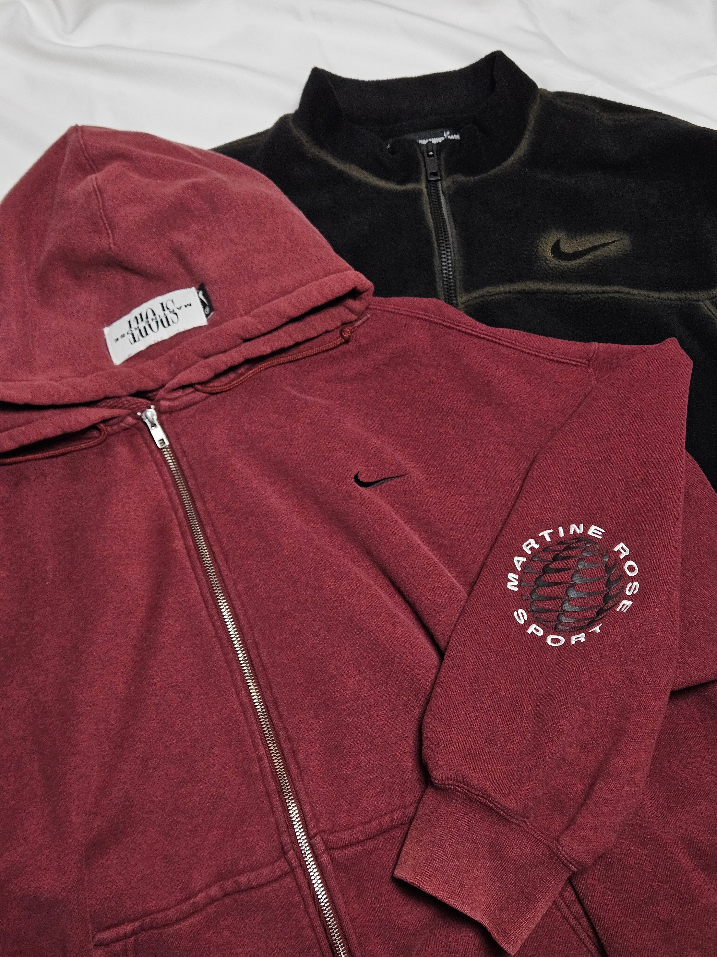 Travis Scott Cactus Jack x Fragment x Nike Fleece Zip Jacket Brown, Nike x Martine Rose Full-Zip Hoodie Team Crimson (HM9029-613) 착용 스타일