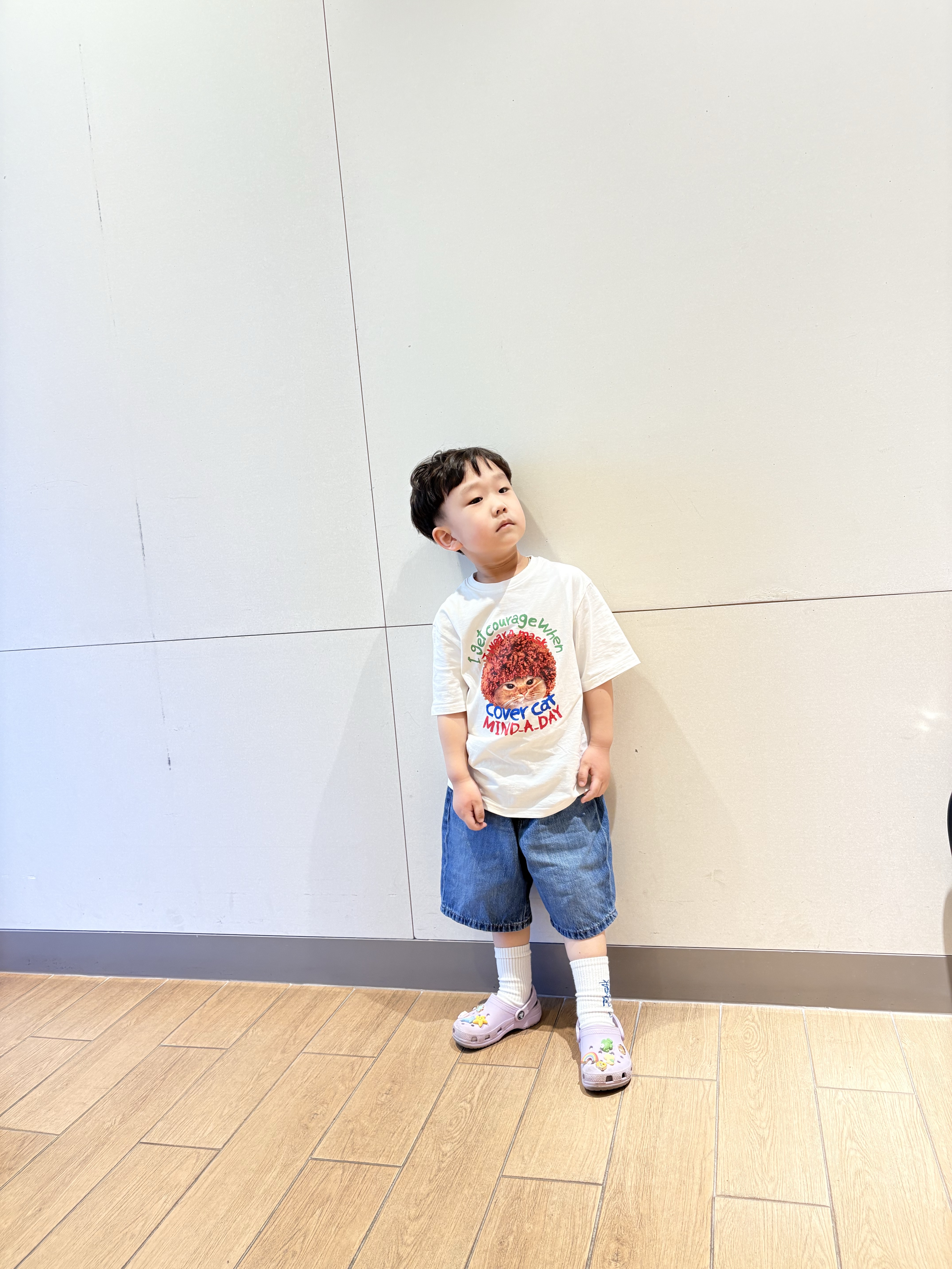 Undermycar x Umbro Warm Up Pants Black, Starbucks x BAPE Baby Milo Keychain 착용 스타일 - 6