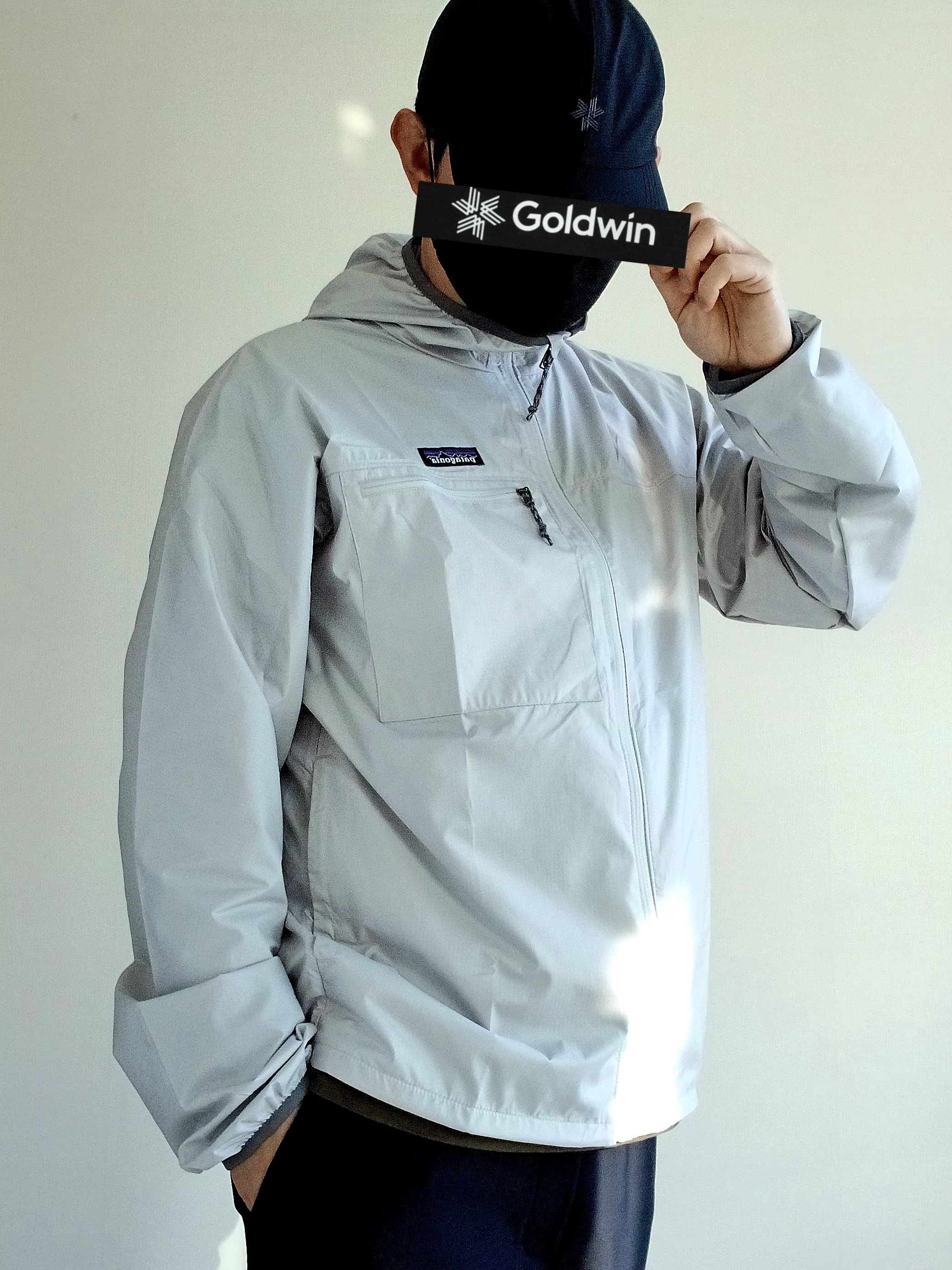 Goldwin Gore-Tex 3L Cap Black, Patagonia Light Variable Jacket Crisp Grey 착용 스타일 - 2