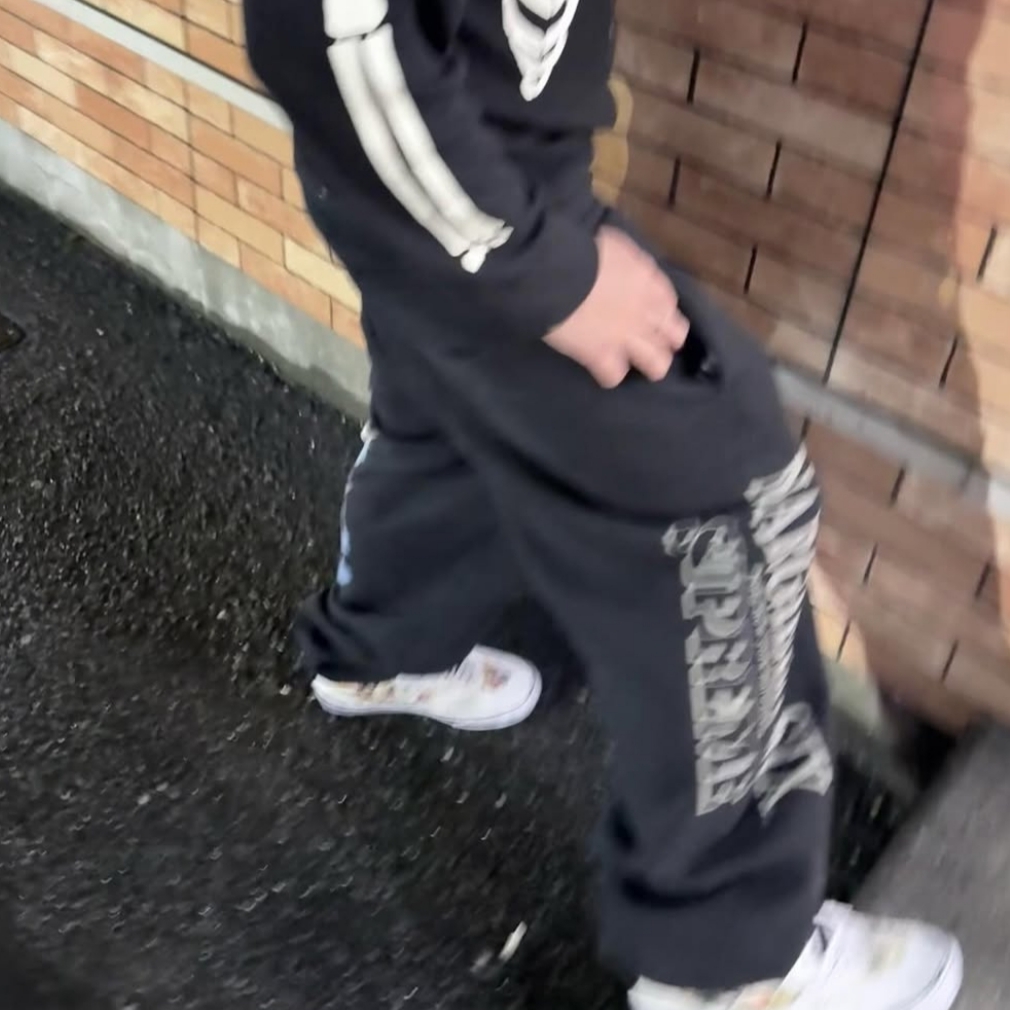 Supreme x MM6 Maison Margiela Eagle Sweatpant Black - 26SS 착용 스타일 - 1