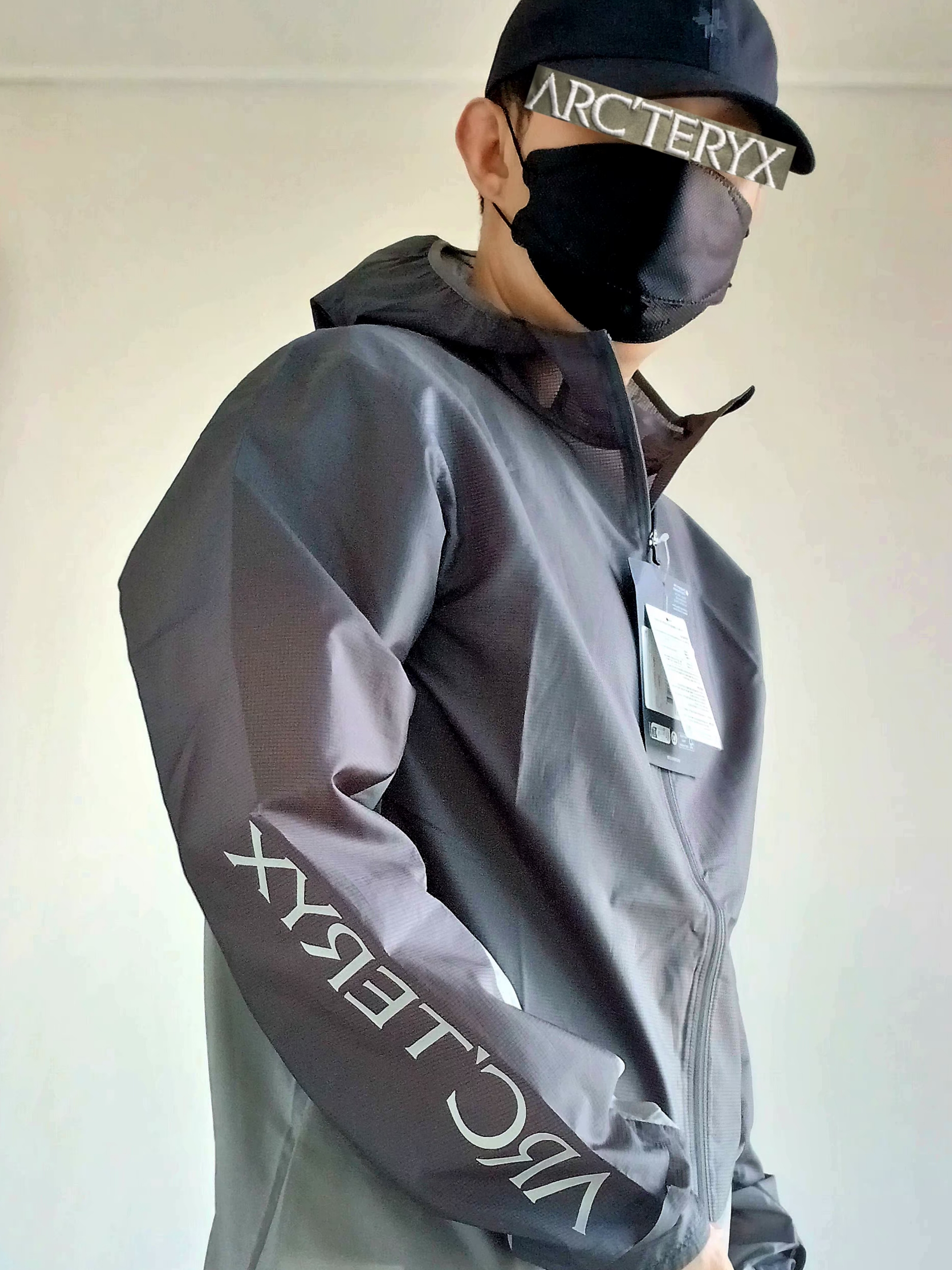 Goldwin Gore-Tex 3L Cap Black, Arc'teryx Norvan Windshell Hoody Cloud Void 착용 스타일 - 2