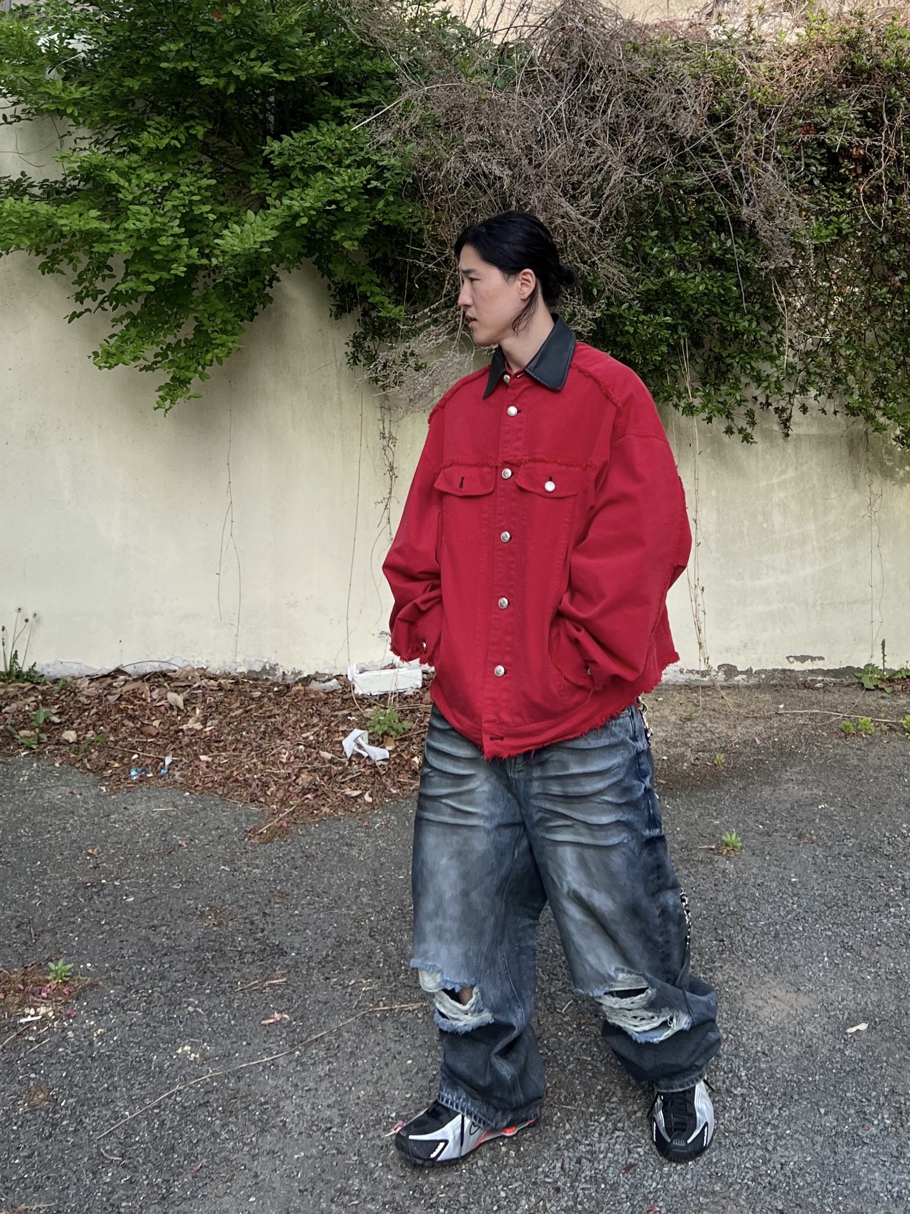 Hono Report Leaf Bracelet, Nike Shox R4 Metallic Silver Red 착용 스타일 - 5
