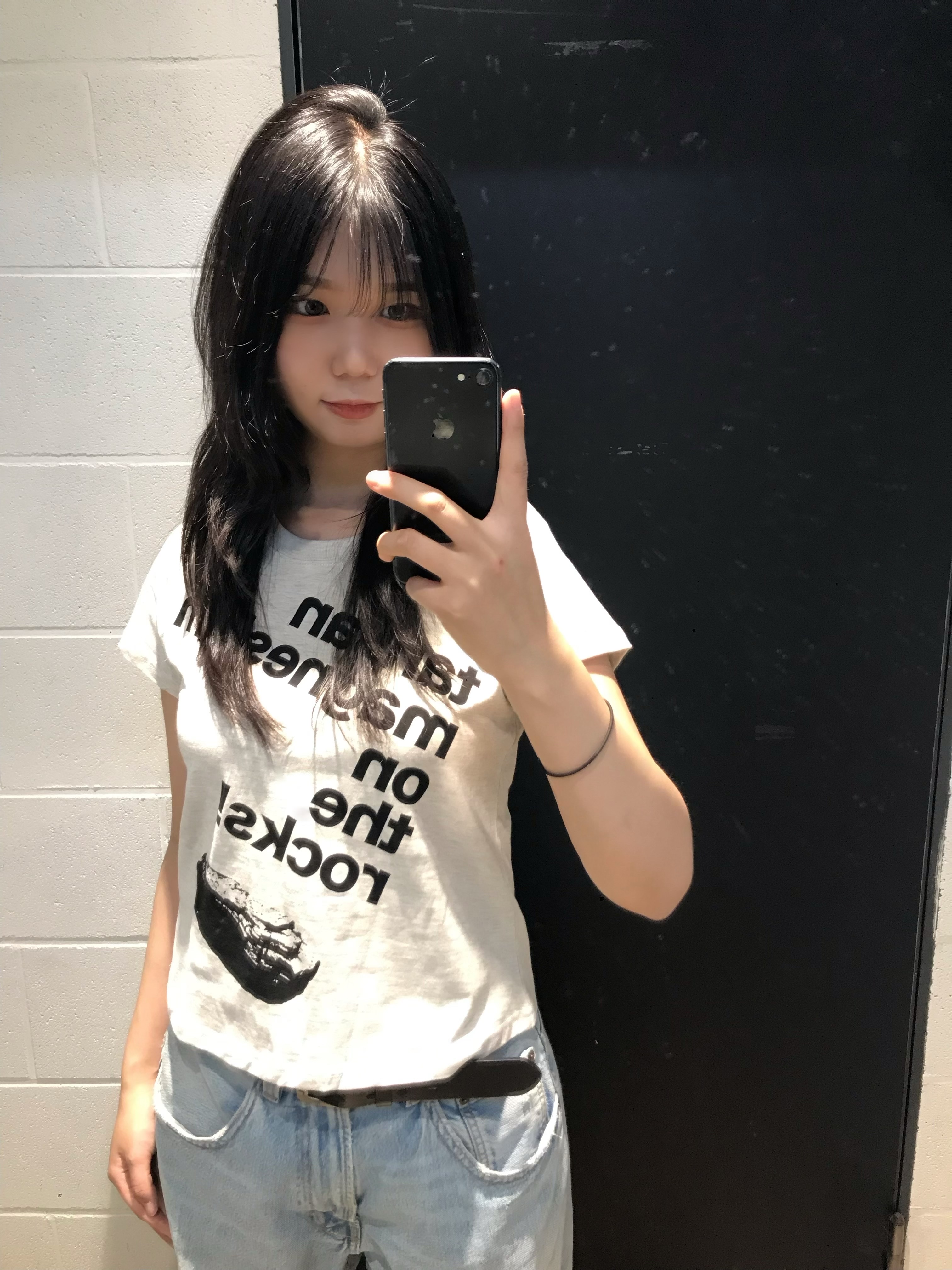 (W) Tansanmagnesium On the Rocks! T-Shirt Ivory 착용 스타일 - 1