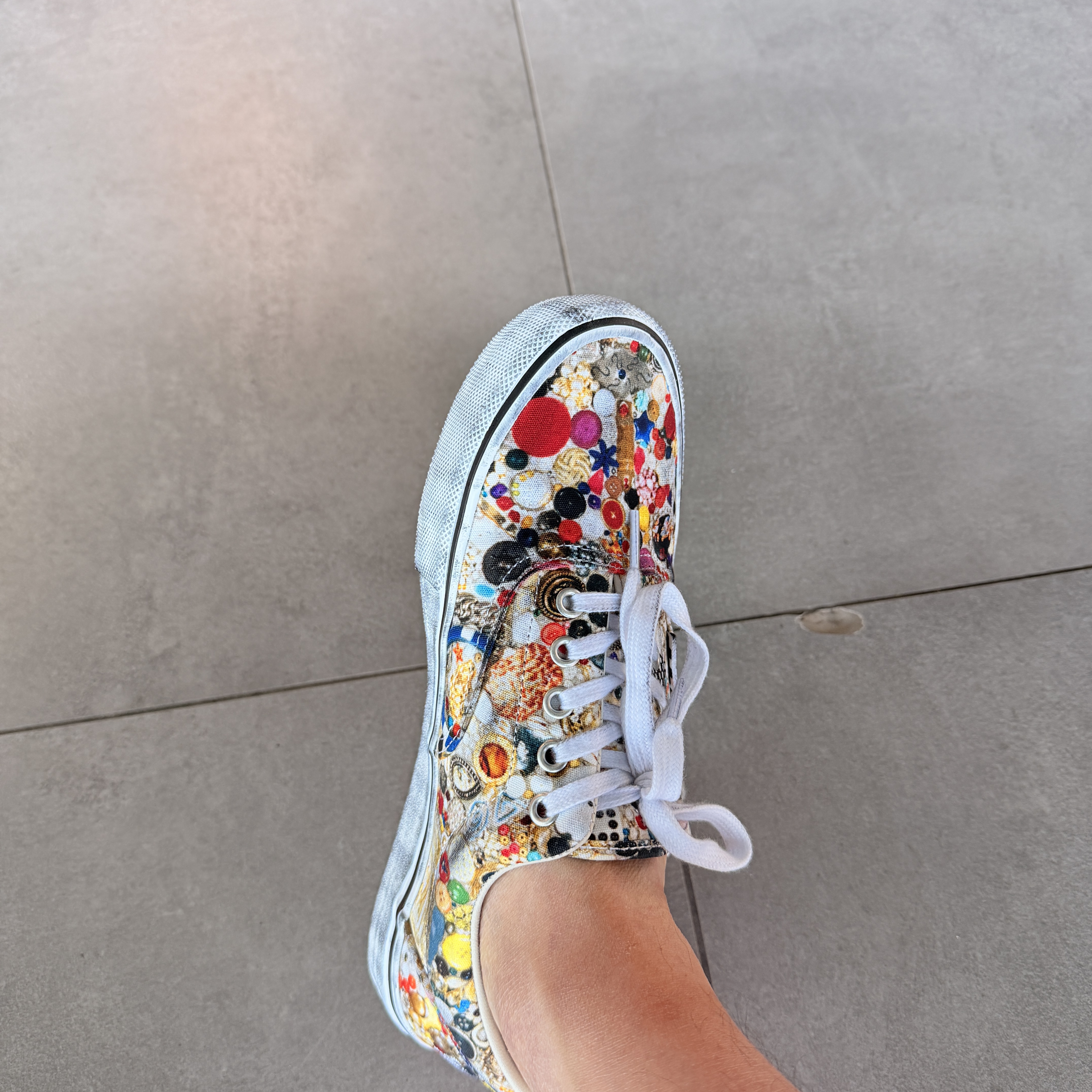 Vans x Supreme x Mike Kelley Era White 착용 스타일