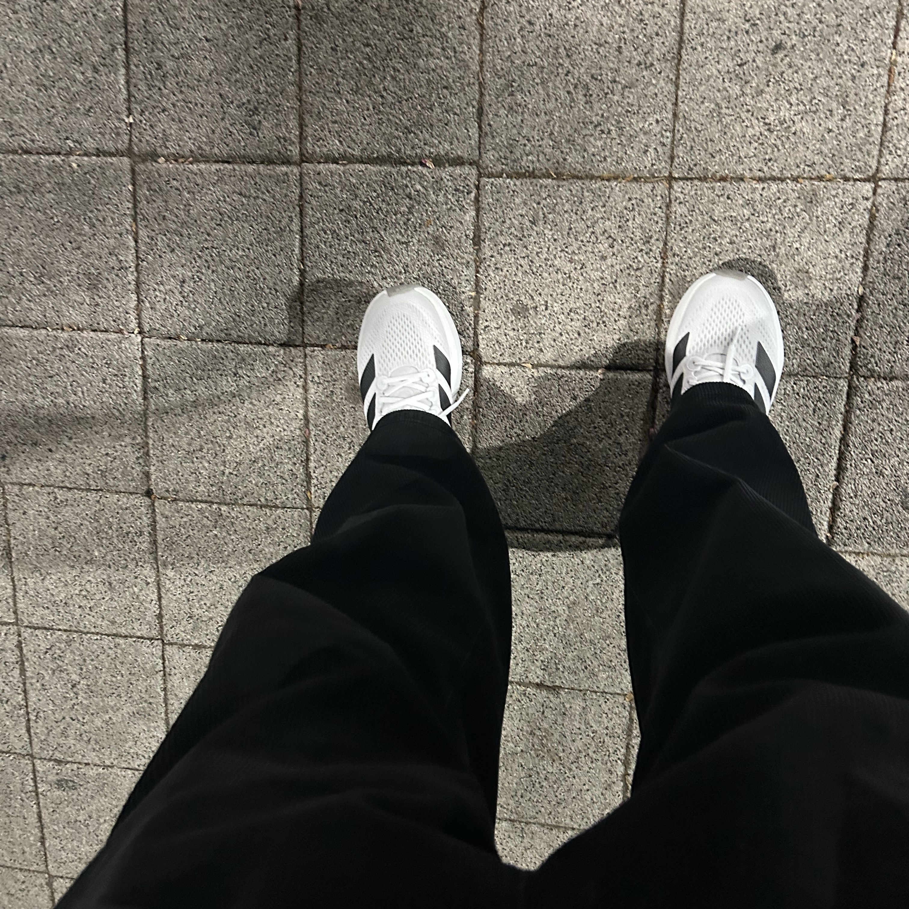 Adidas Duramo Speed 2 Cloud White Core Black 착용 스타일