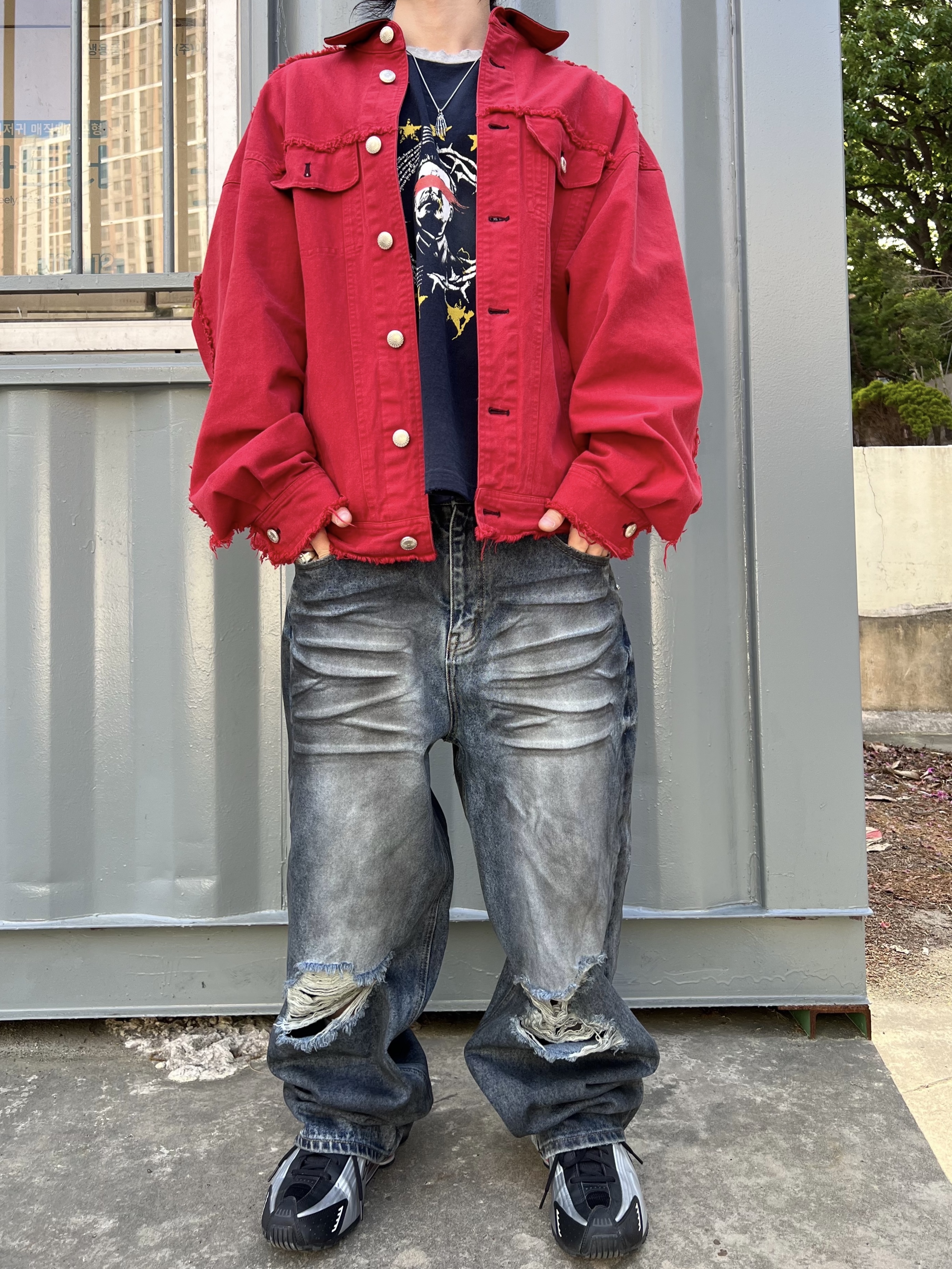 Hono Report Leaf Bracelet, Nike Shox R4 Metallic Silver Red 착용 스타일 - 2
