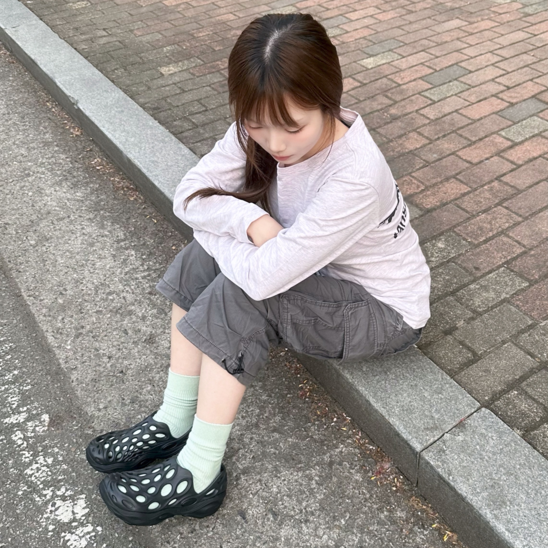 [1TRL] Merrell Hydro Next Gen Moc SE Triple Black - 26SS 착용 스타일 - 2