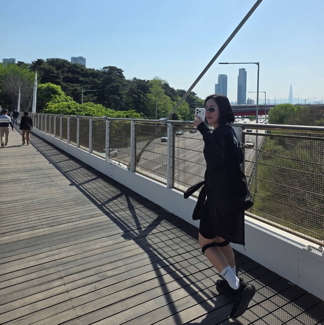 Montbell Trekking Glasses Silver Metallic Light Grey, Asics Novablast 5 Black Carrier Grey 착용 스타일