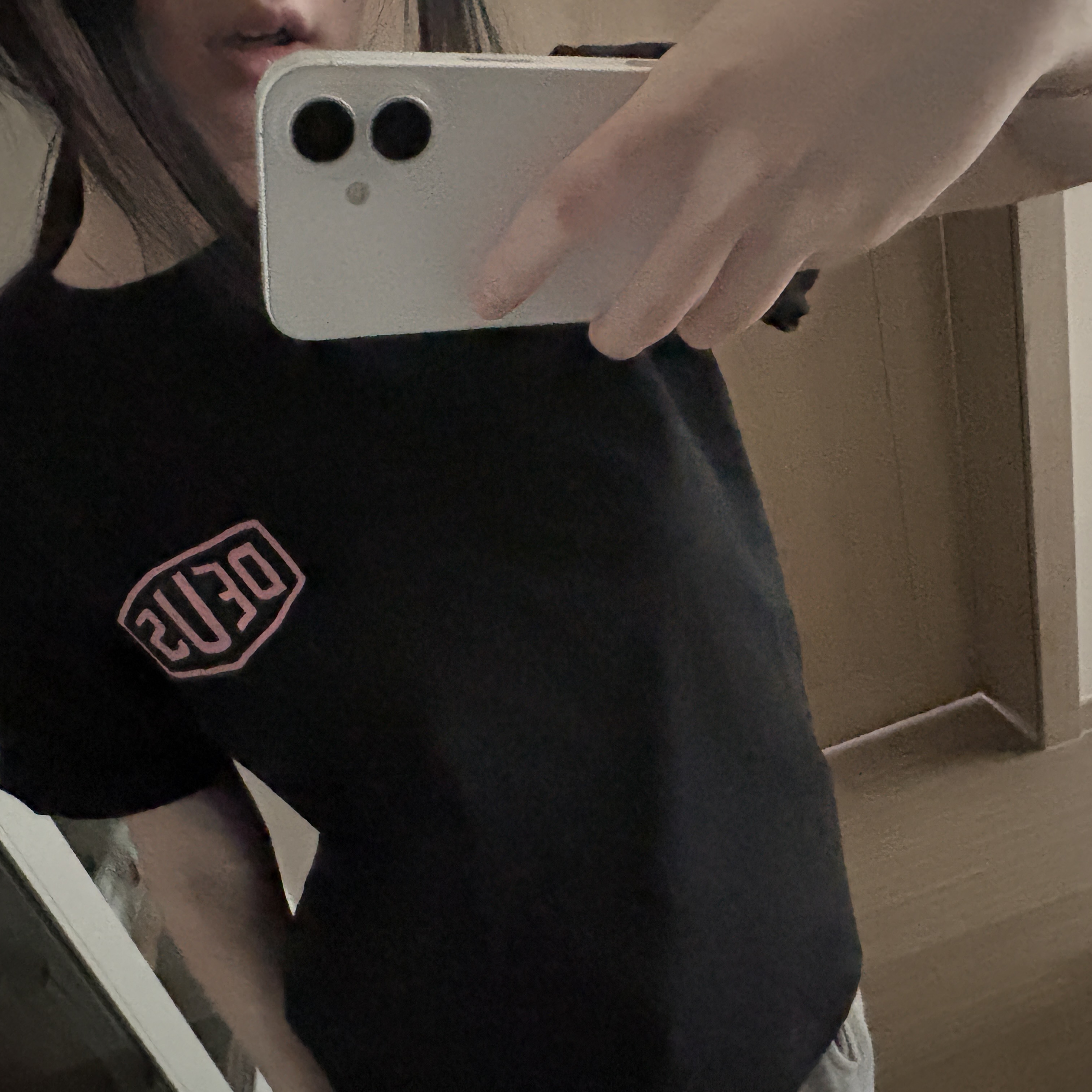 Deus Ex Machina Tokyo College Address T-Shirt Black 착용 스타일