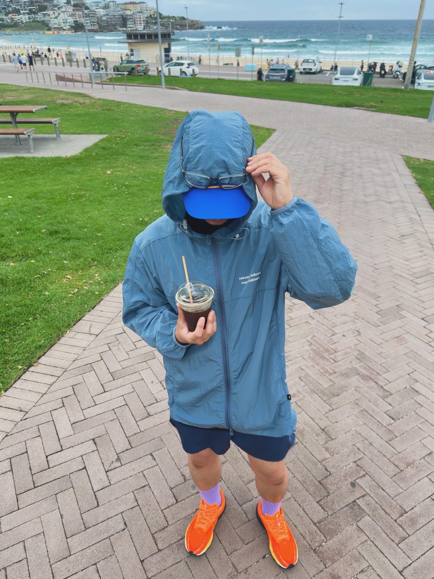 [KREAM 단독] runwhither Windbreaker Jacket V2 Blue, [KREAM 단독] runwhither Trucker Cap Blue 착용 스타일 - 1