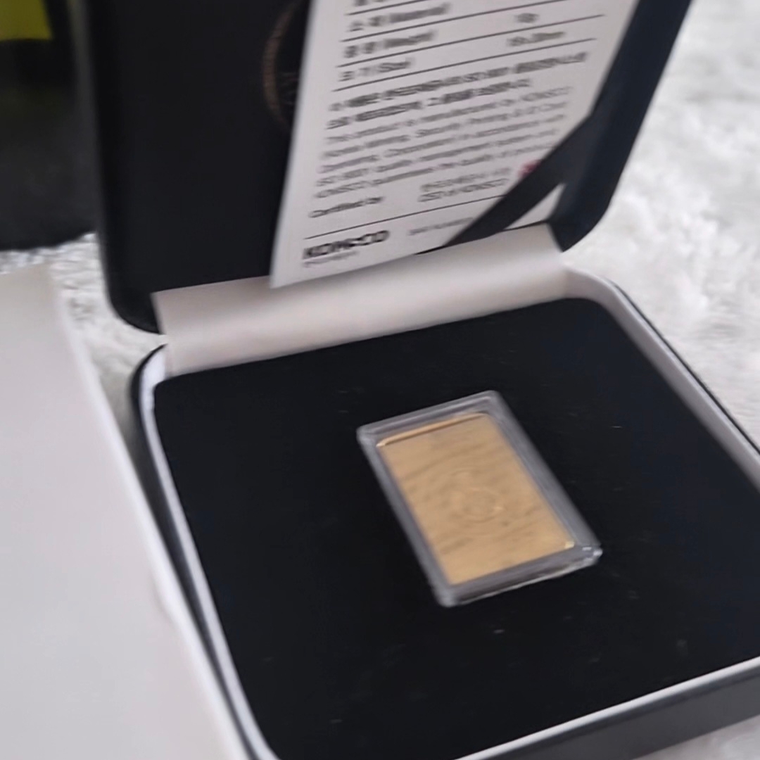 Gold KOMSCO Orodt Gold Bar 10g 착용 스타일