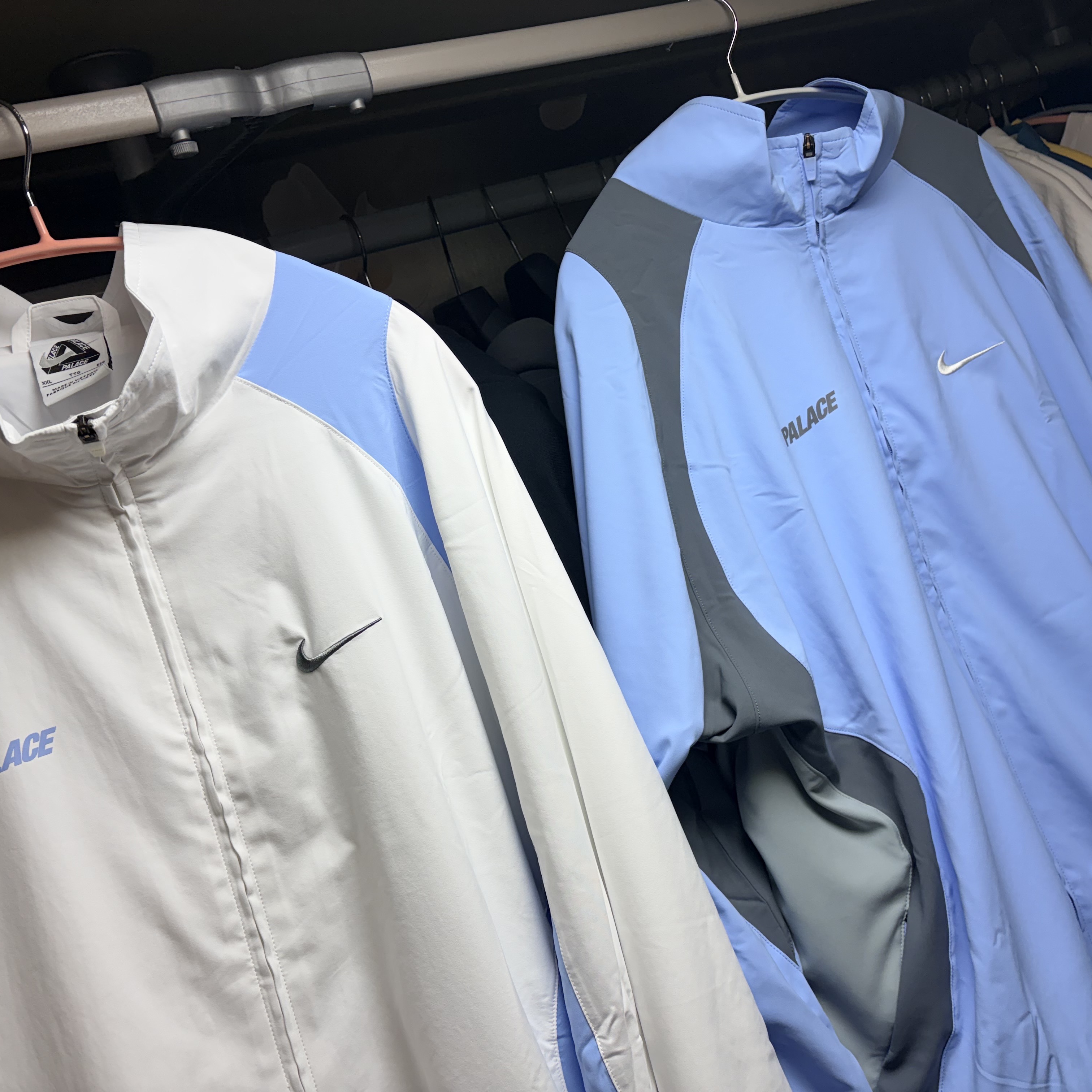 Palace x Nike Track Jacket Sky Blue - 26SS, Palace x Nike Track Jacket White - 26SS 착용 스타일 - 2