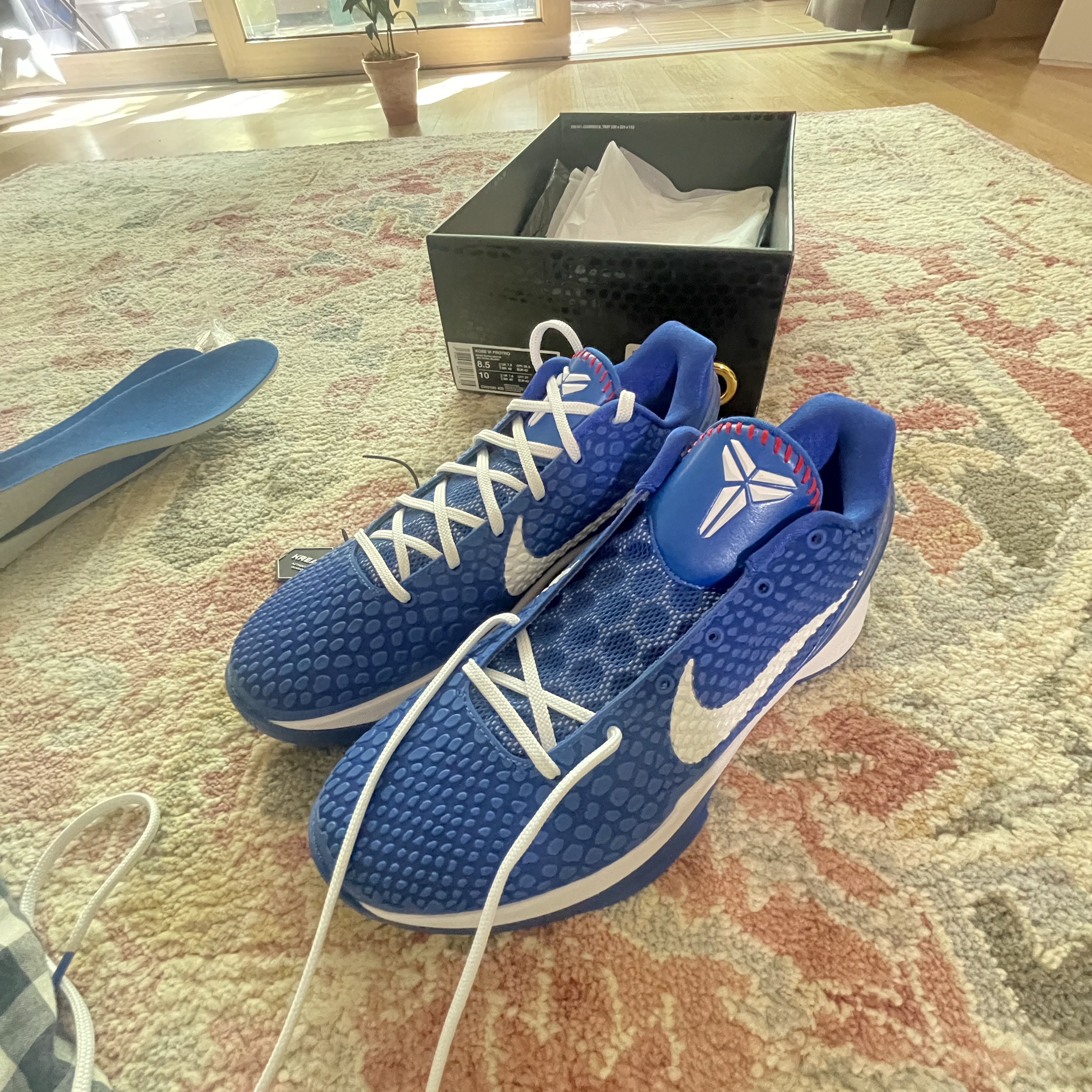 Nike Kobe 6 Protro Game Royal White 착용 스타일