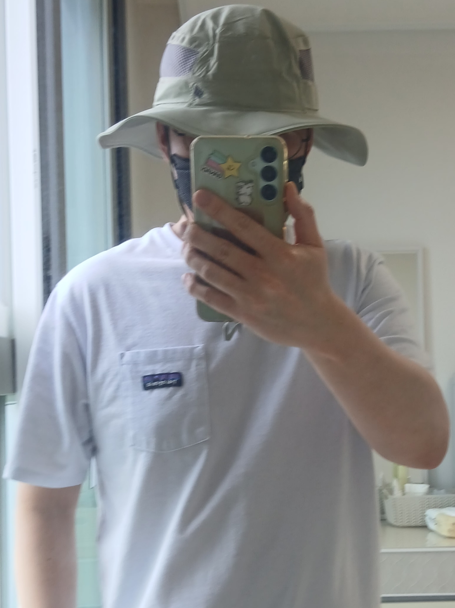 Patagonia Daily Pocket Short Sleeve T-Shirt Birch White 착용 스타일 - 4