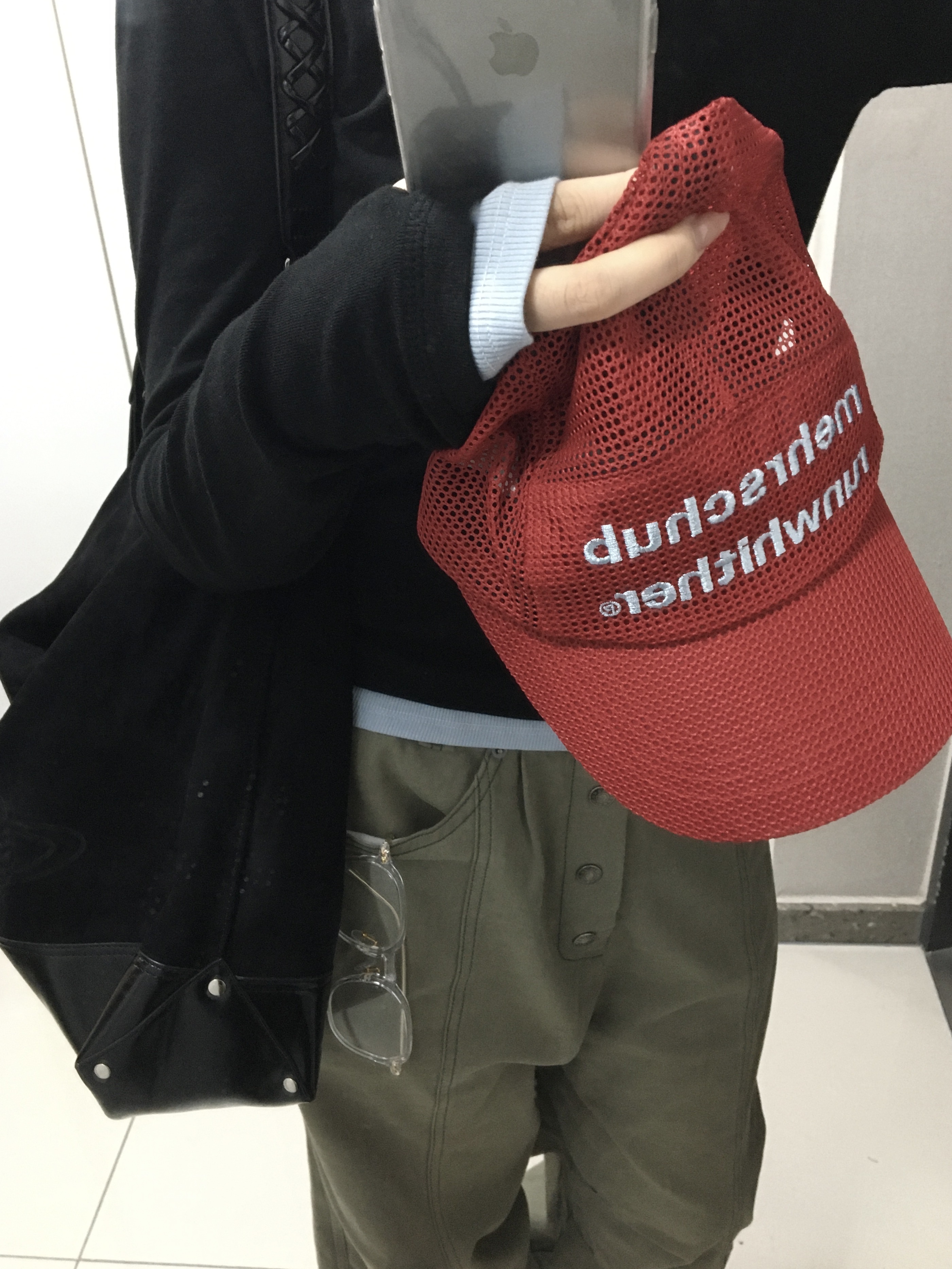[KREAM 단독] runwhither Mesh Cap Red, [KREAM 단독] VVM ON,UP,IN Energy 3set 착용 스타일 - 2