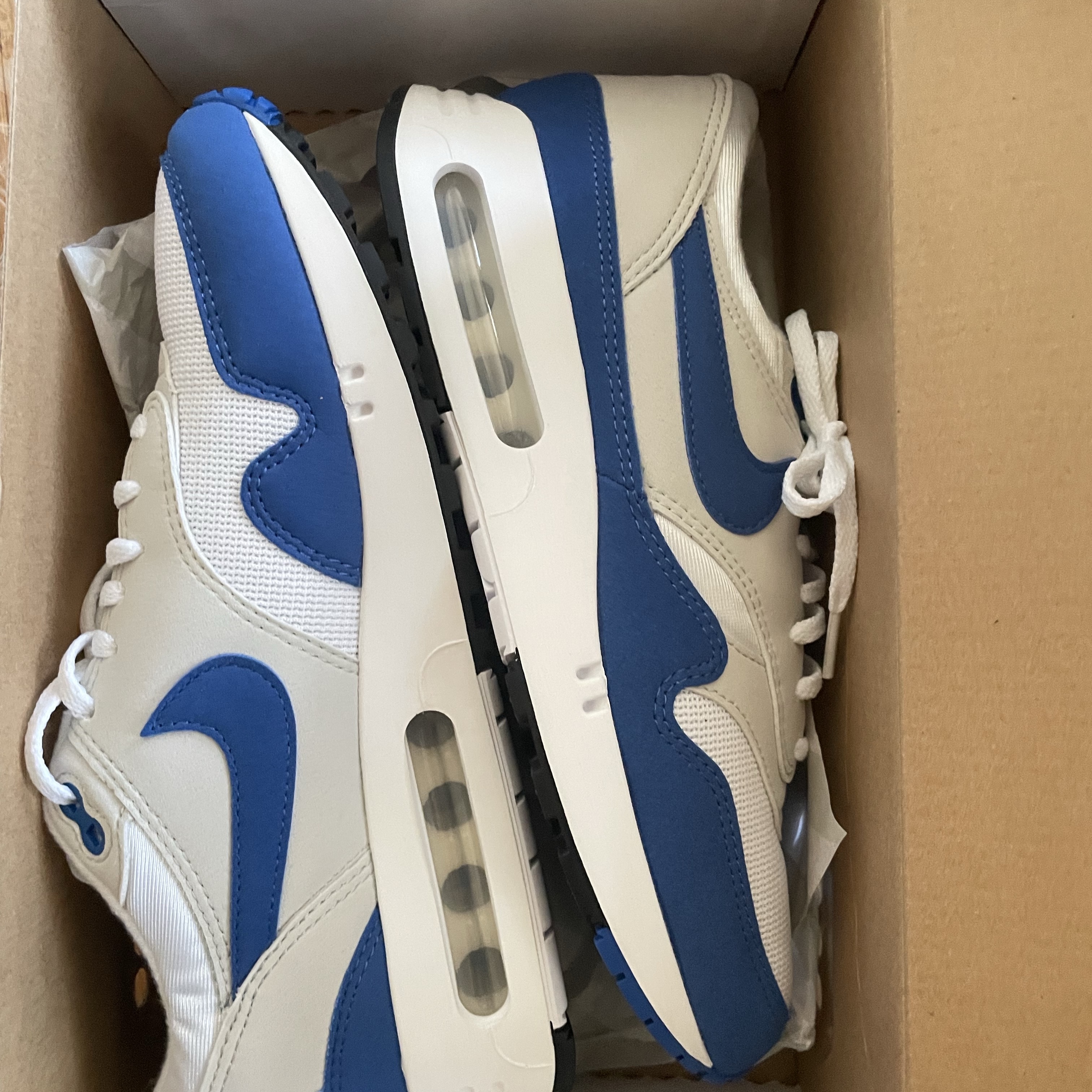(W) Nike Air Max 1 '86 OG Royal Blue, Nike Air Max 1 '86 Original Golf White University Red 착용 스타일 - 3