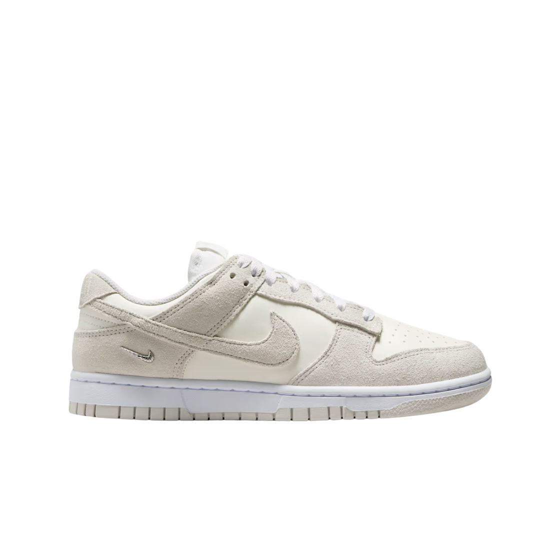 IO4244-105 (W) Nike Dunk Low Suede Sail White
