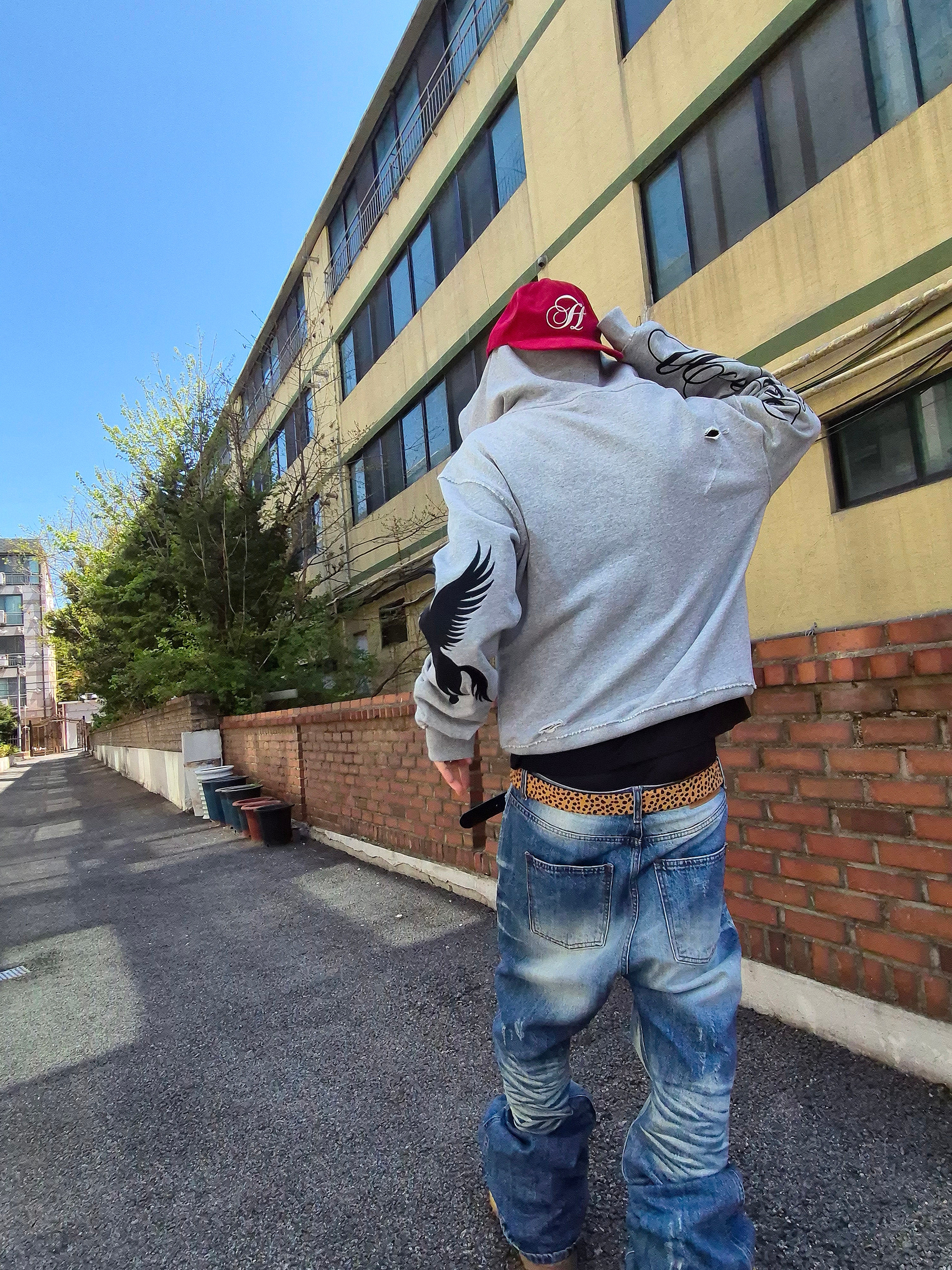 Hommless Corduroy H Logo 5 Panel Hat Red 착용 스타일 - 1
