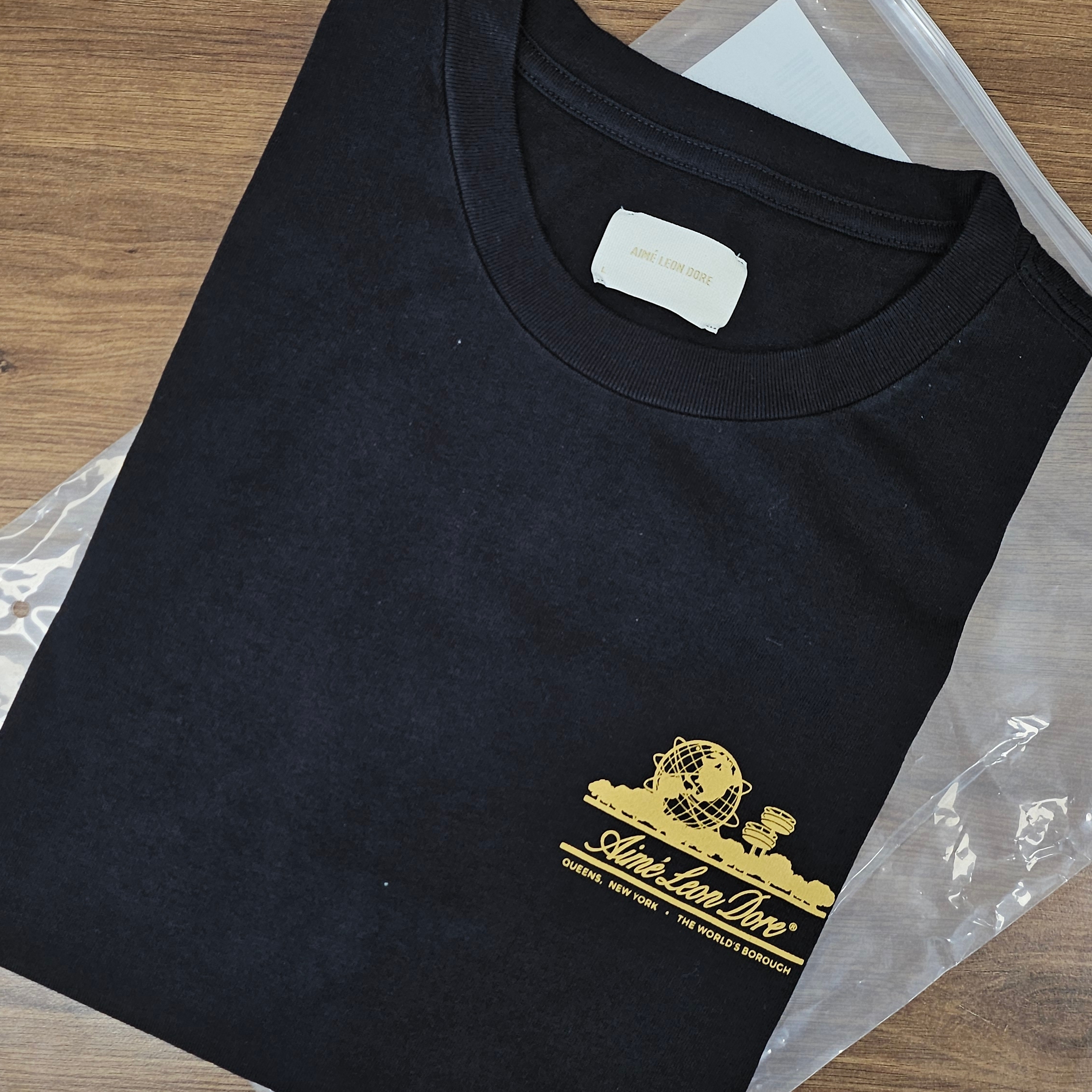 Aime Leon Dore Unisphere T-Shirt Jet Black 착용 스타일