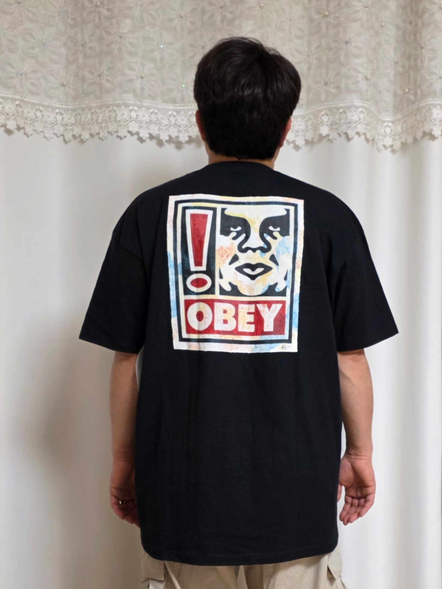Obey Exclamation Classic T-Shirt Black 착용 스타일 - 2