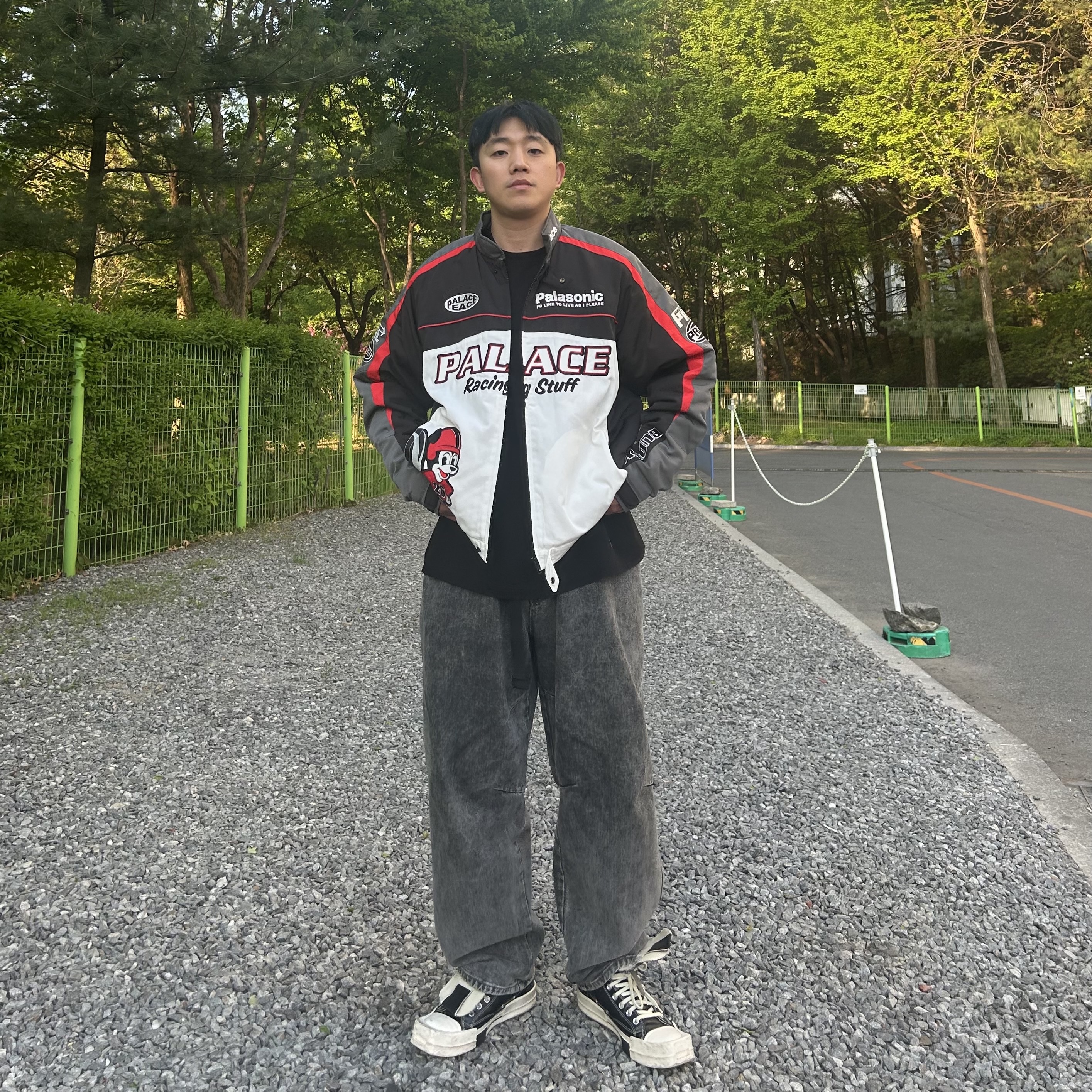 Palace Even Faster Jacket Black - 26SS, Converse x Drkshdw Turbodrk Chuck 70 Hi Black Lacquered Denim 착용 스타일 - 1