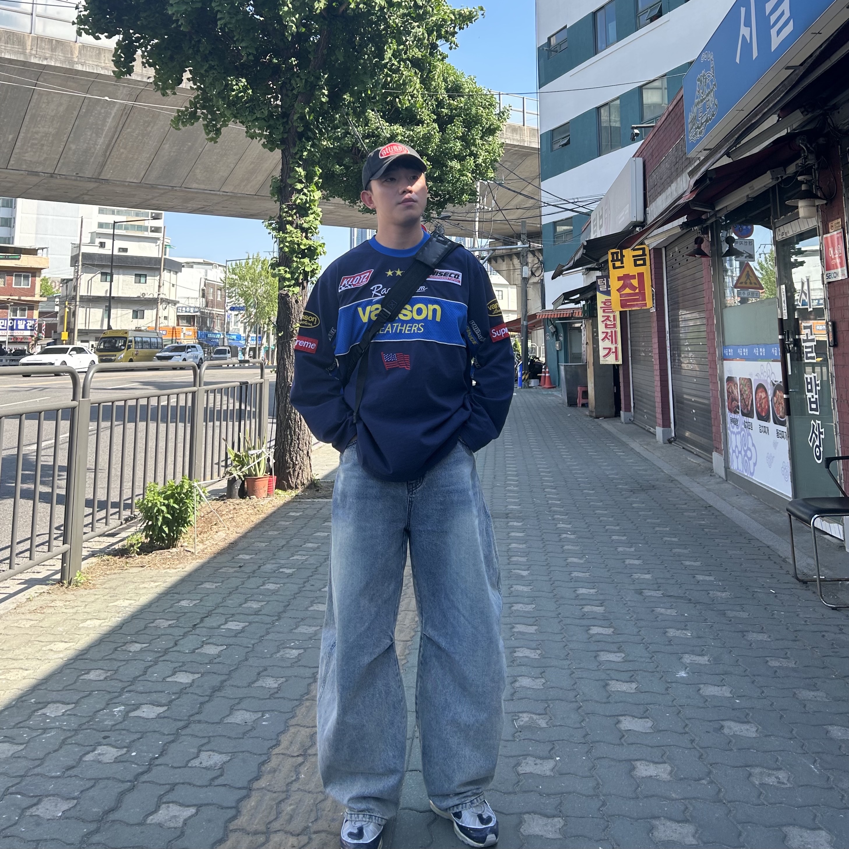 Supreme x Vanson Leathers L/S Top Navy - 26SS, Stussy x Our Legacy Work Shop Mid-depth Cap Black 착용 스타일 - 3