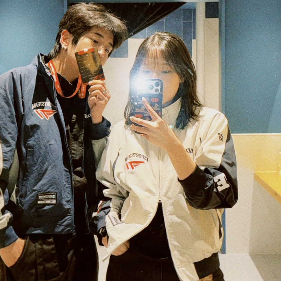 BDNS x T1 Base Jacket Navy, BDNS x T1 Base Jacket Beige 착용 스타일