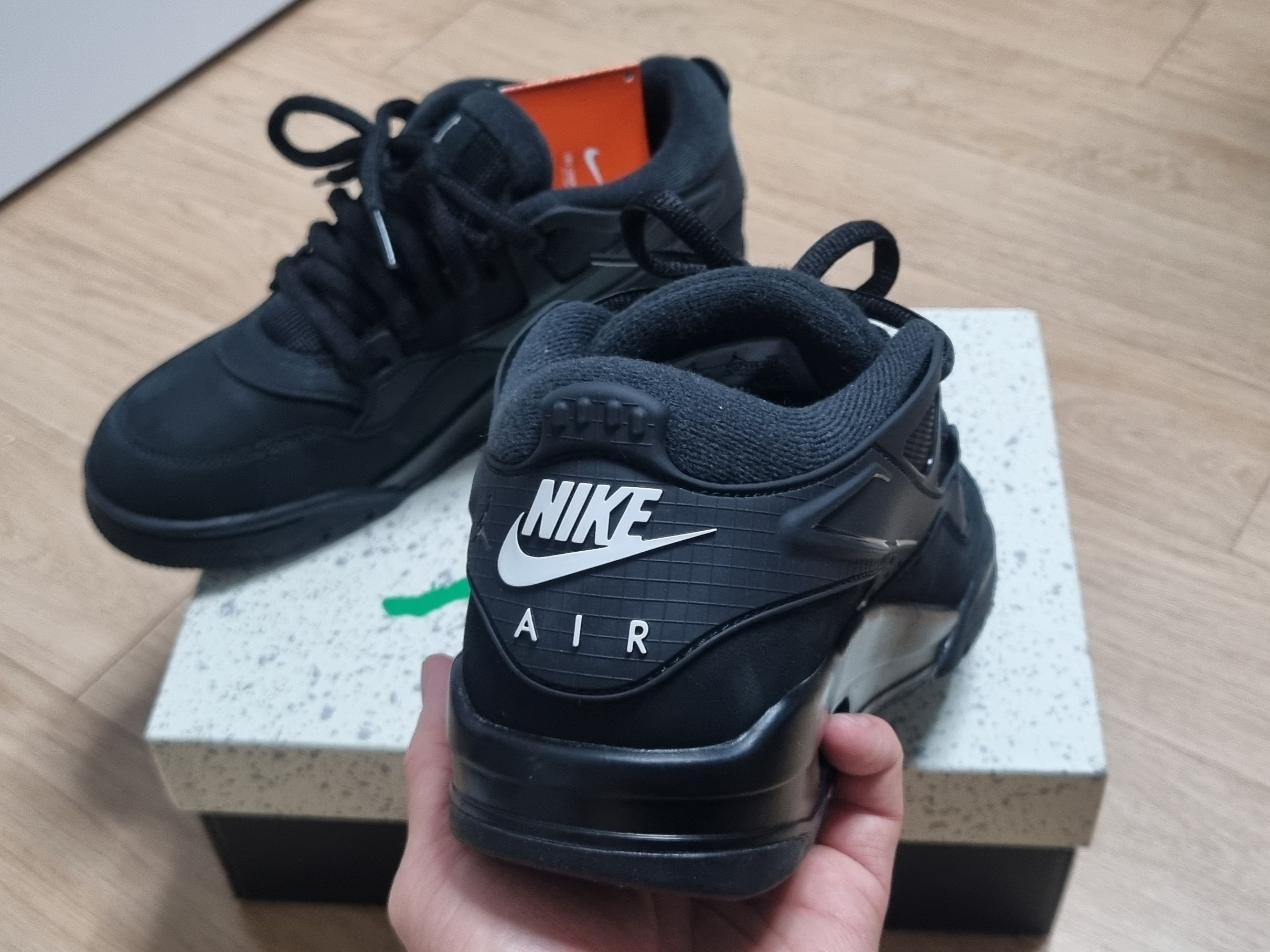 Jordan 4 RM Black White 착용 스타일 - 2