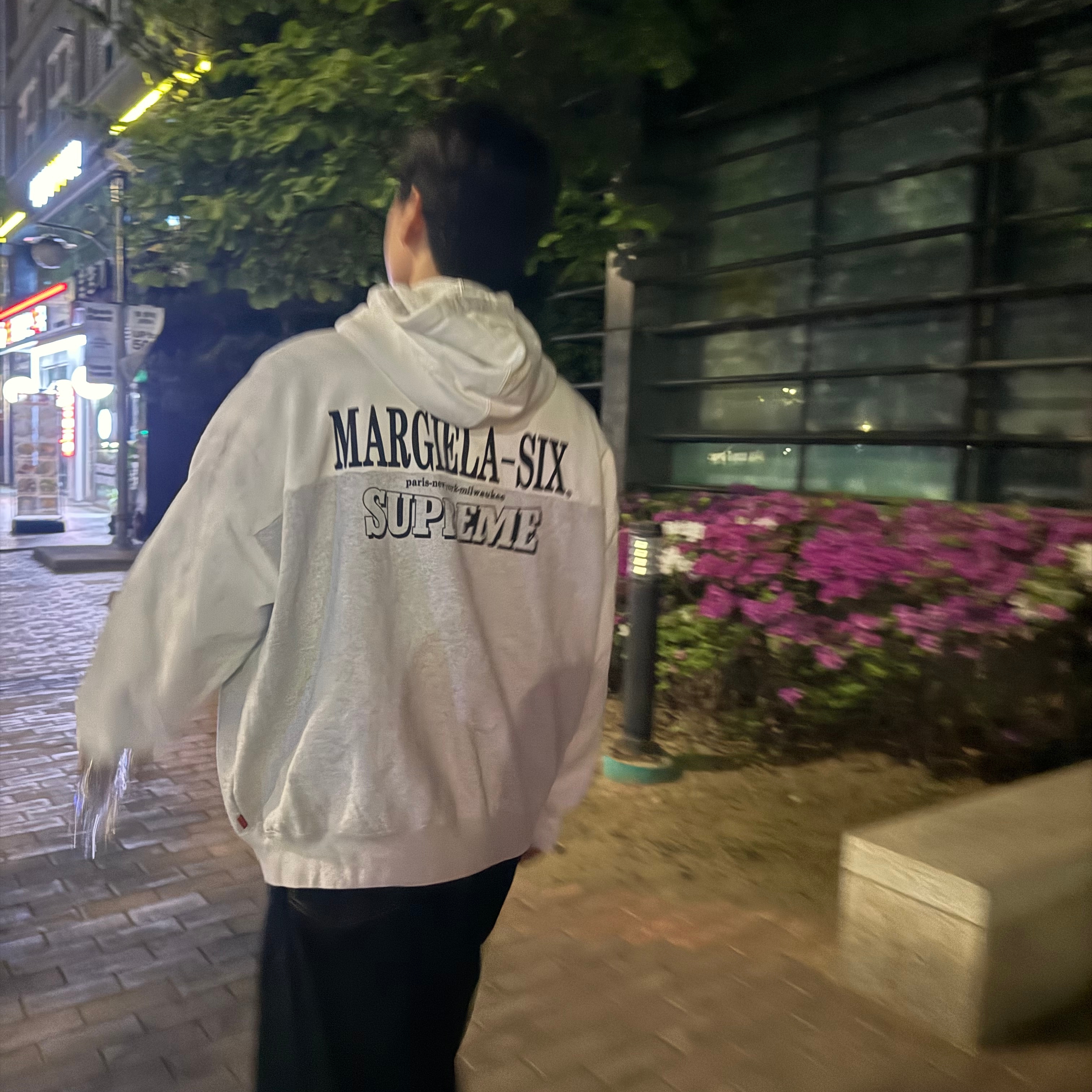 Supreme x MM6 Maison Margiela Eagle Zip Up Hooded Sweatshirt Ash Grey - 26SS 착용 스타일 - 3