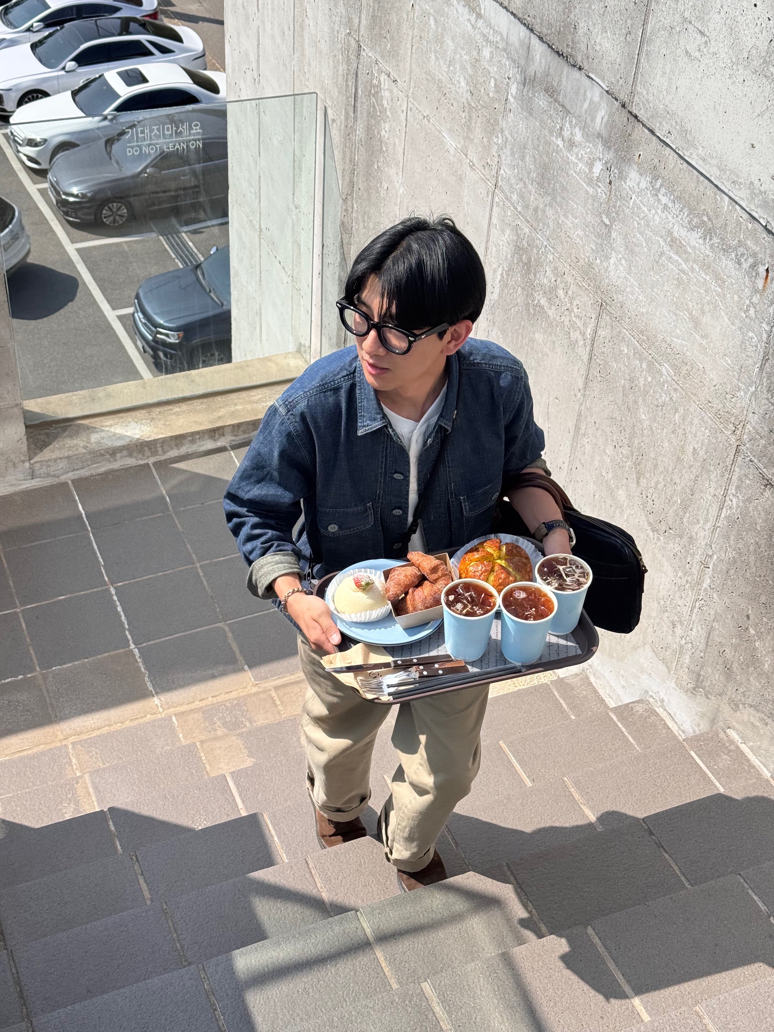 Double RL Indigo Denim Overshirt Dark Wash, Fujifilm X100VI Silver (Korean Ver.) 착용 스타일 - 3